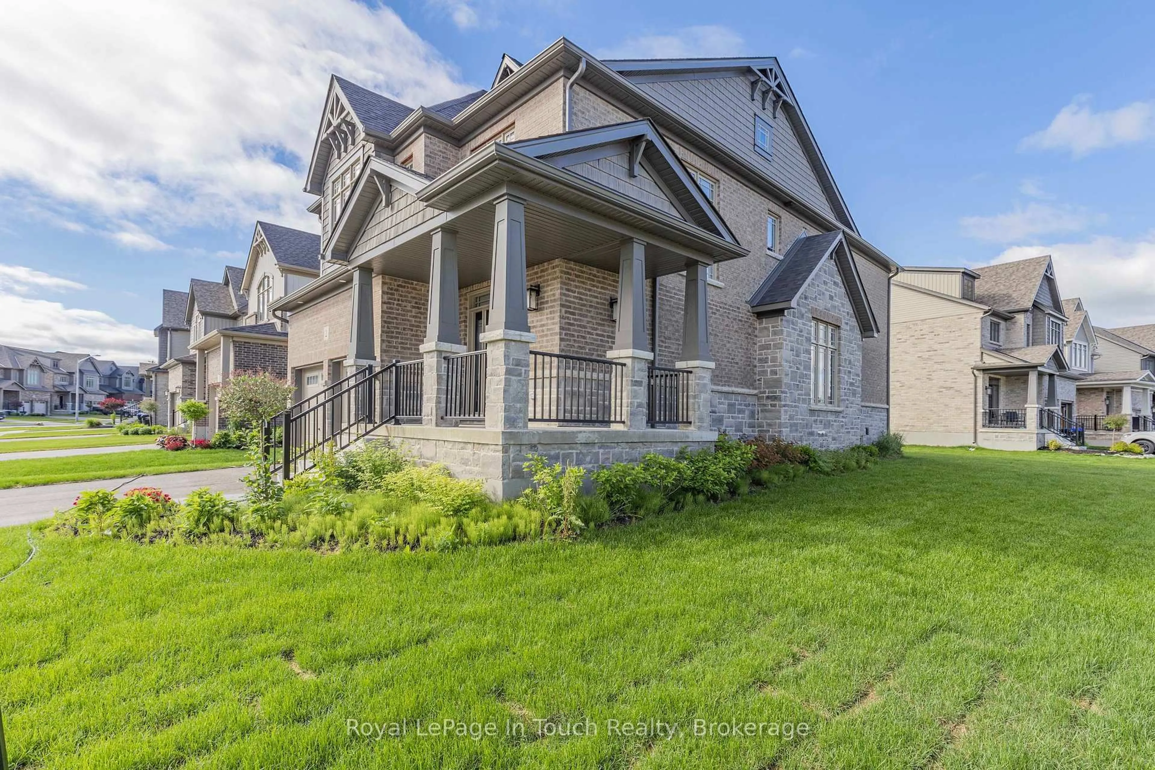 Home with vinyl exterior material, street for 2 Rowland St, Collingwood Ontario L9Y 5M5
