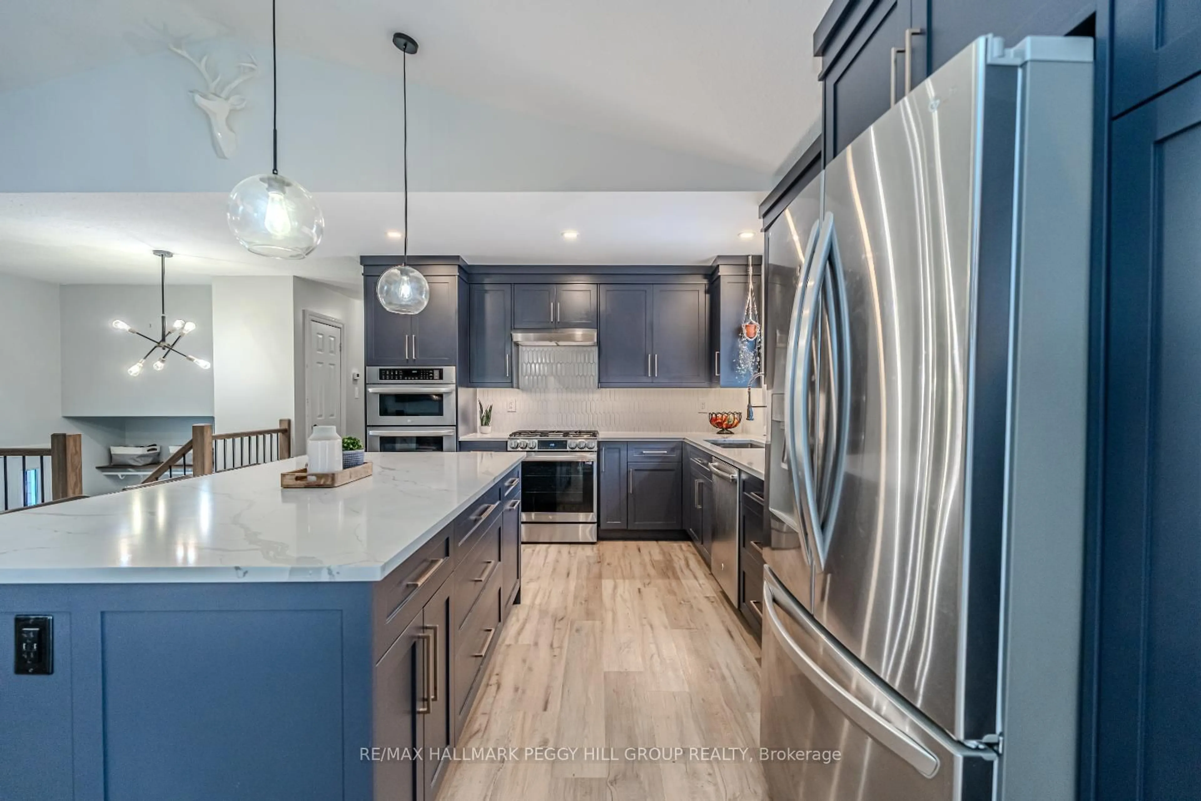 Contemporary kitchen, ceramic/tile floor for 285 Warminster Sideroad, Oro-Medonte Ontario L0K 1E0