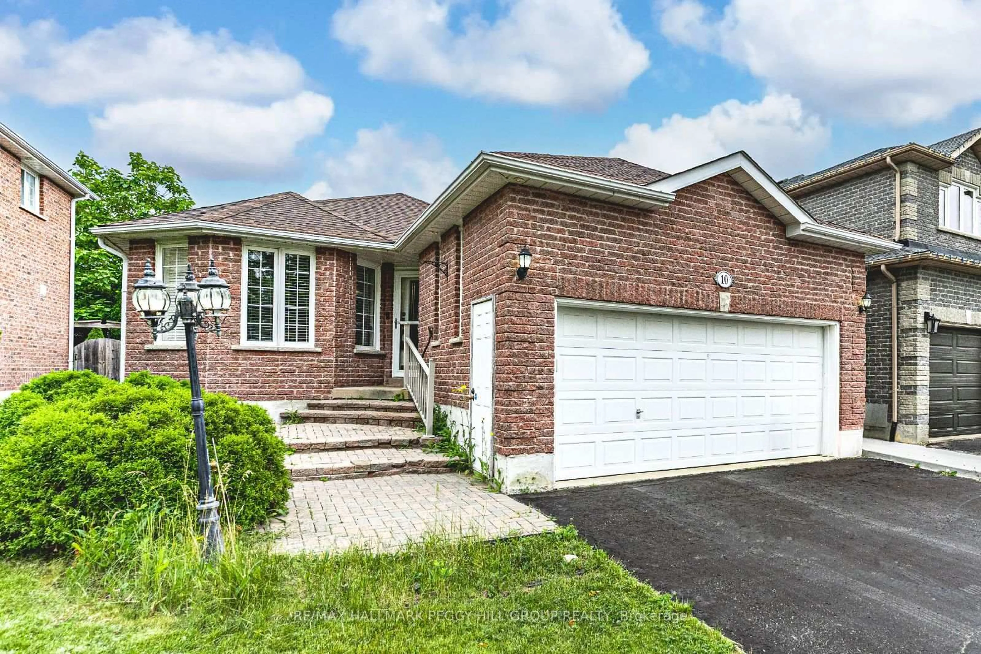 Home with brick exterior material, street for 10 Stephanie Lane, Barrie Ontario L4N 0V2