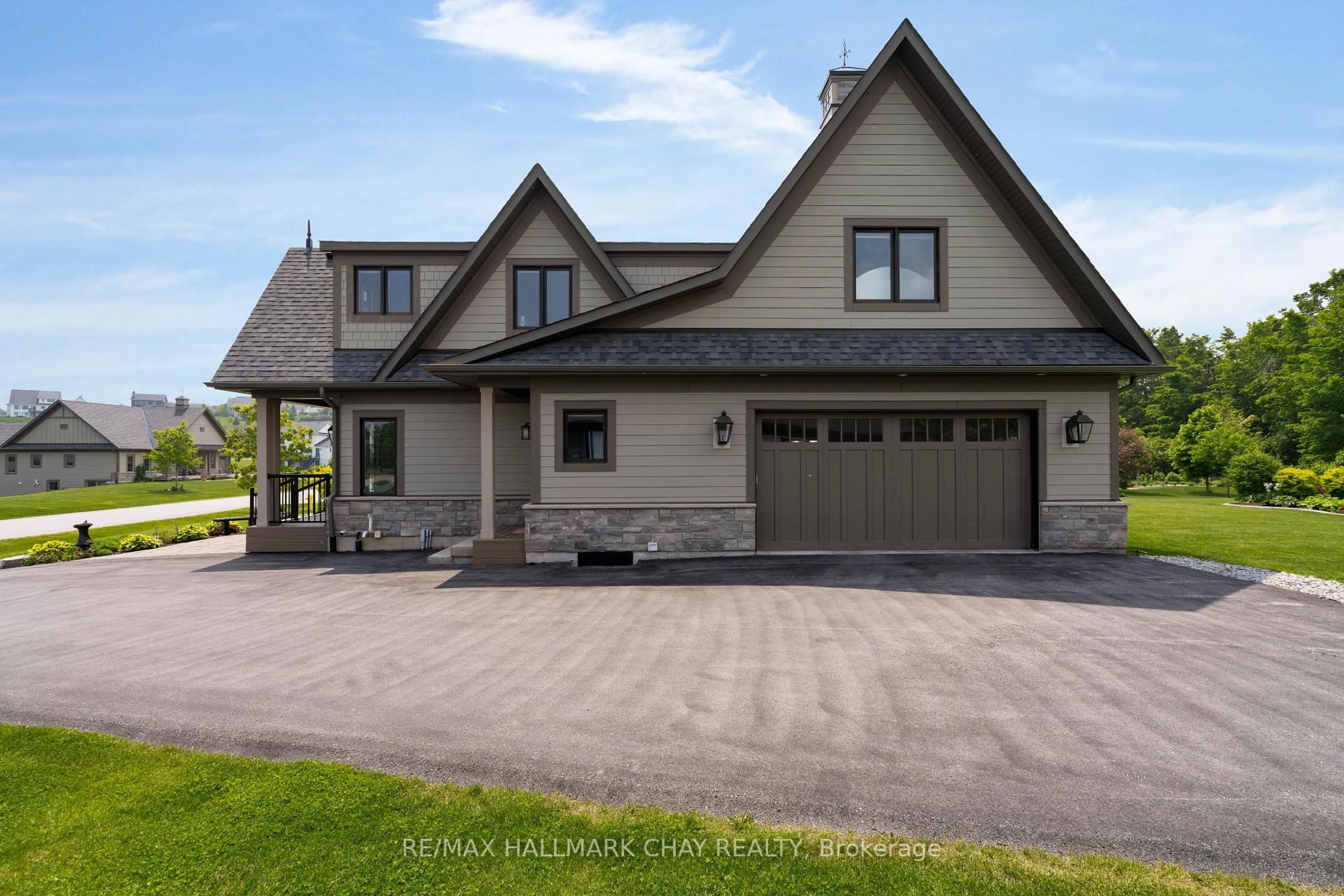 Home with vinyl exterior material, street for 14 Georgian Grande Dr, Oro-Medonte Ontario L0K 1E0