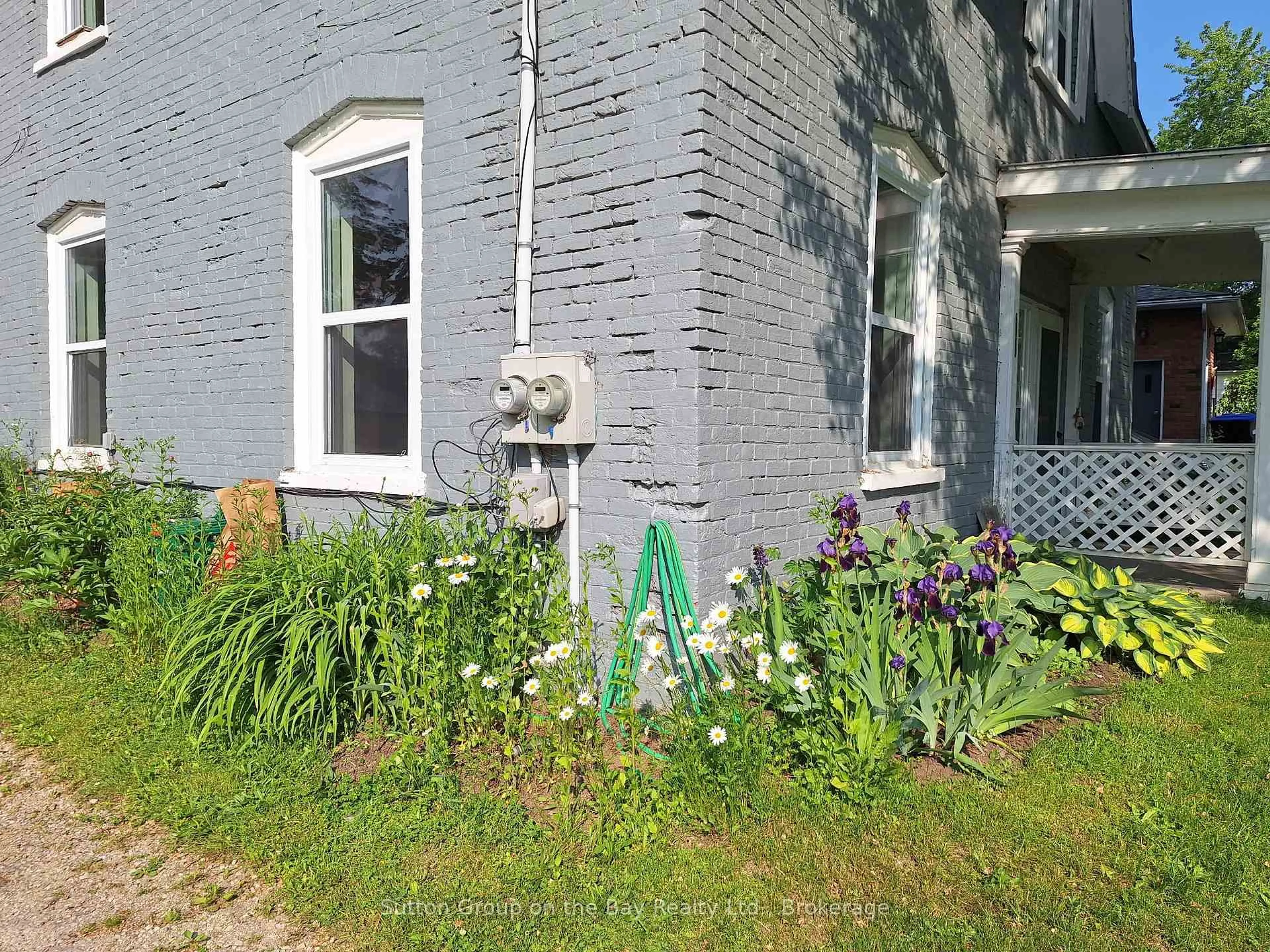 Unknown for 215 Cedar St, Clearview Ontario L0M 1S0