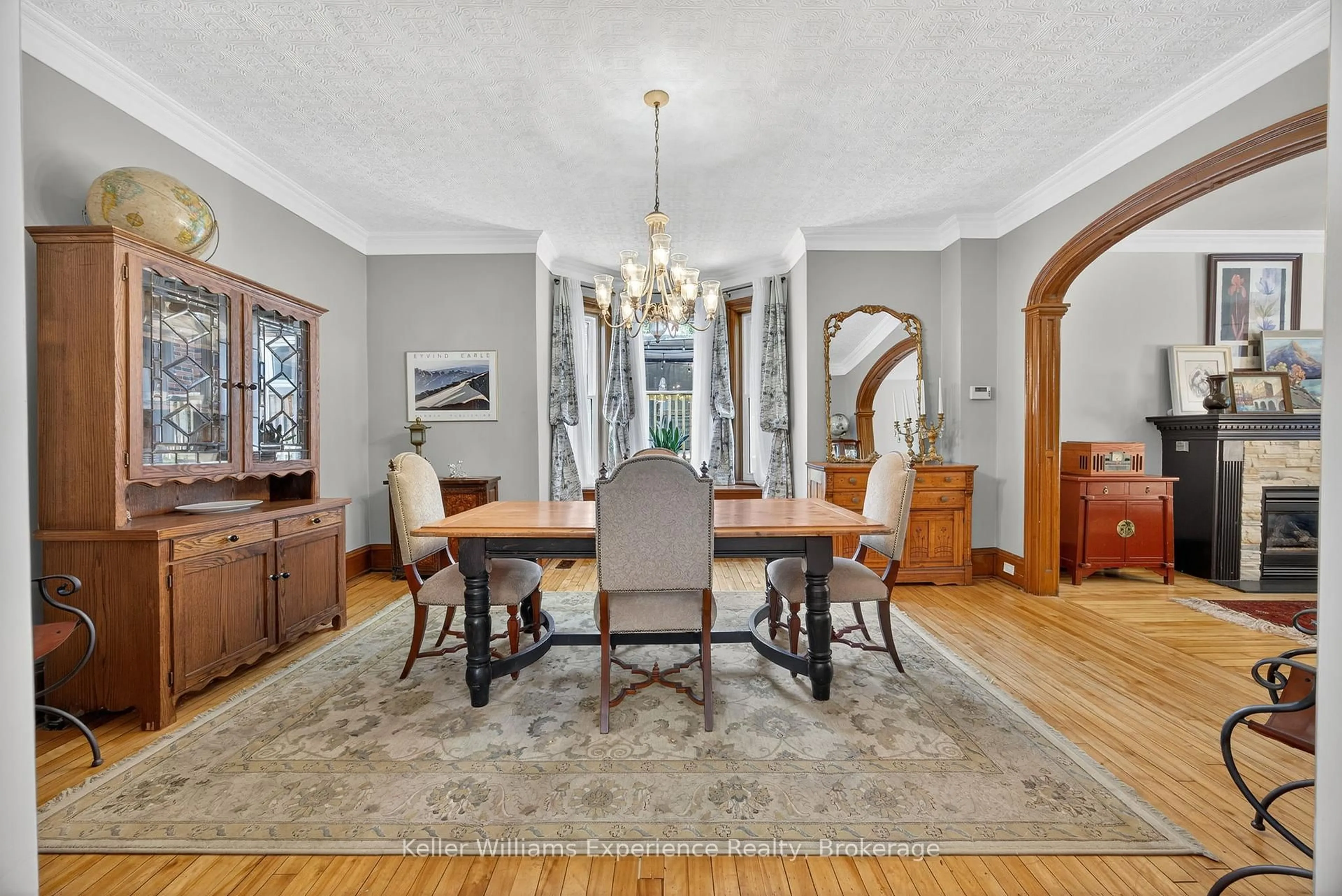Dining room, unknown for 155 NOTTAWASAGA St, Orillia Ontario L3V 3J9