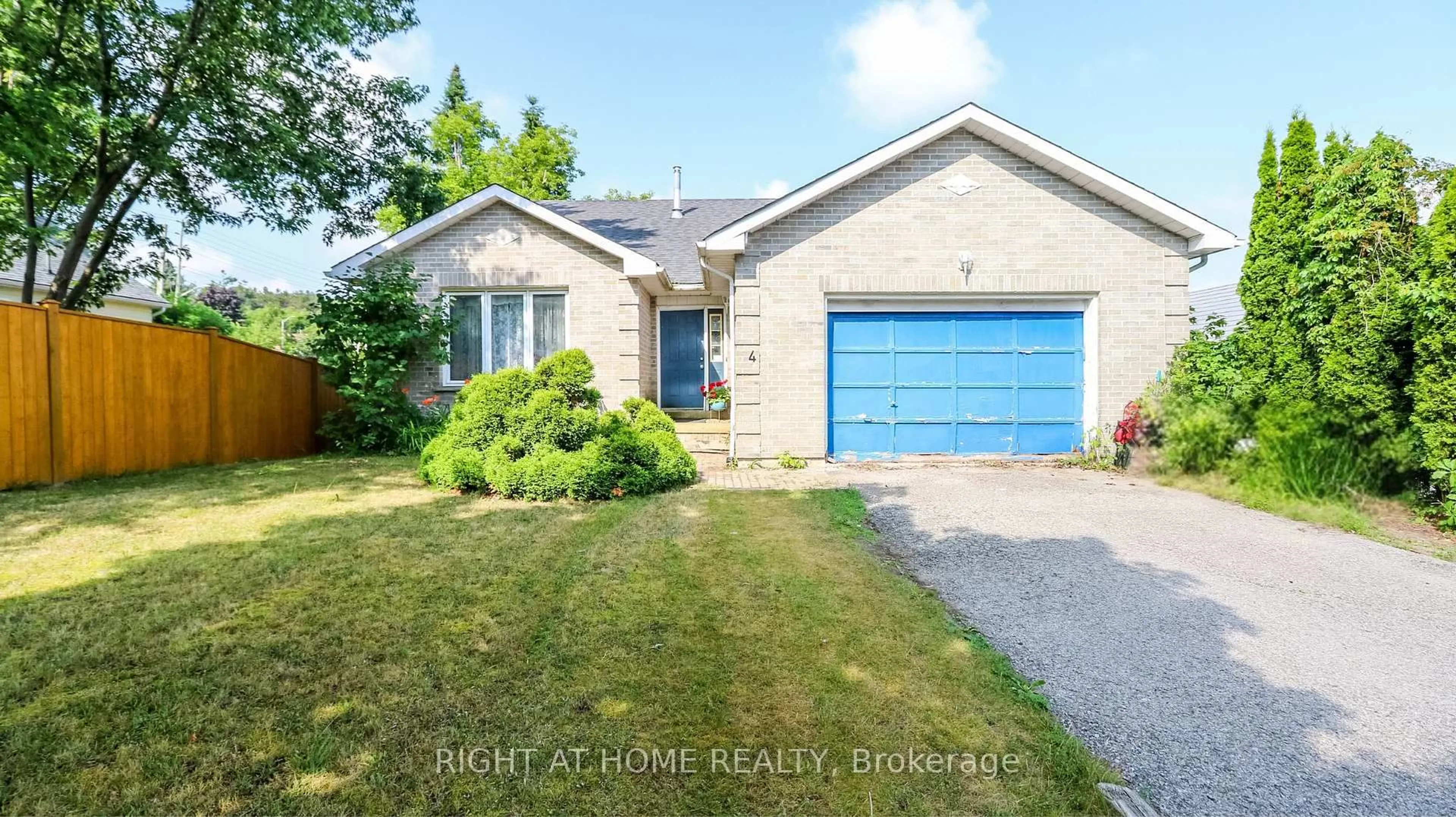 Home with brick exterior material, street for 4 Elizabeth St, Barrie Ontario L4N 6L8