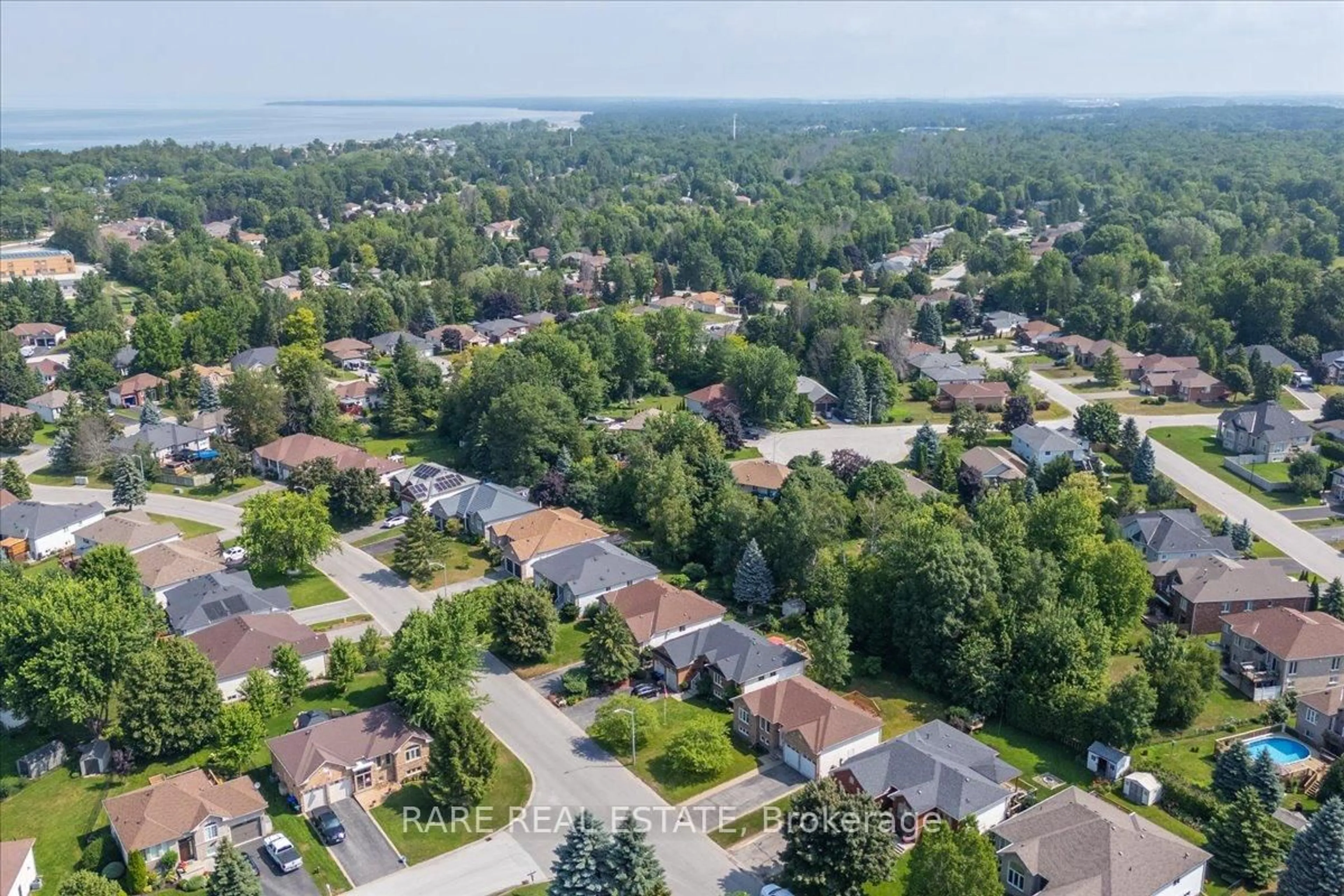 A pic from outside/outdoor area/front of a property/back of a property/a pic from drone, unknown for 144 Silver Birch Ave, Wasaga Beach Ontario L9Z 1N3