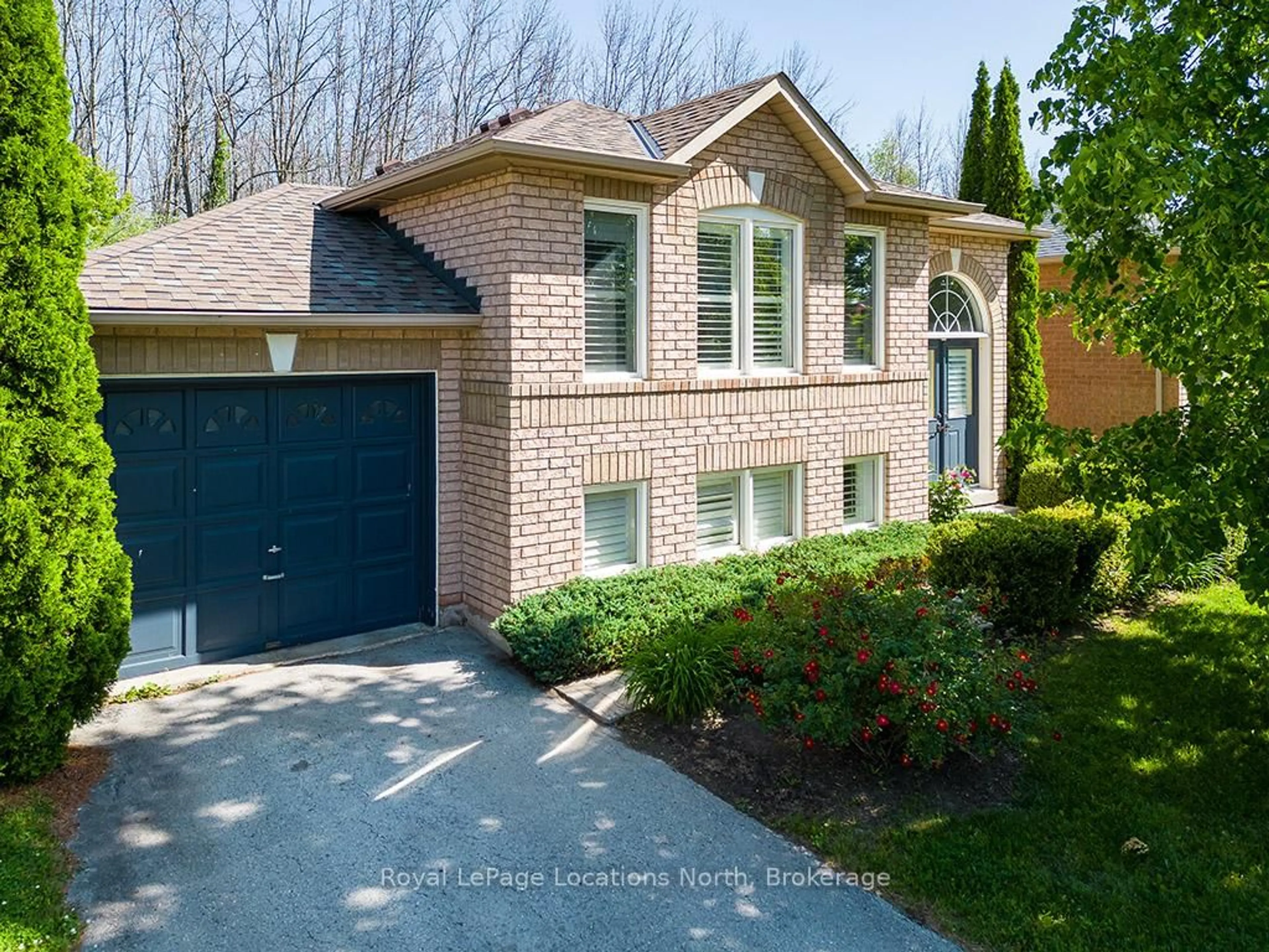 Home with brick exterior material, street for 17 Telfer Rd, Collingwood Ontario L9Y 5H5