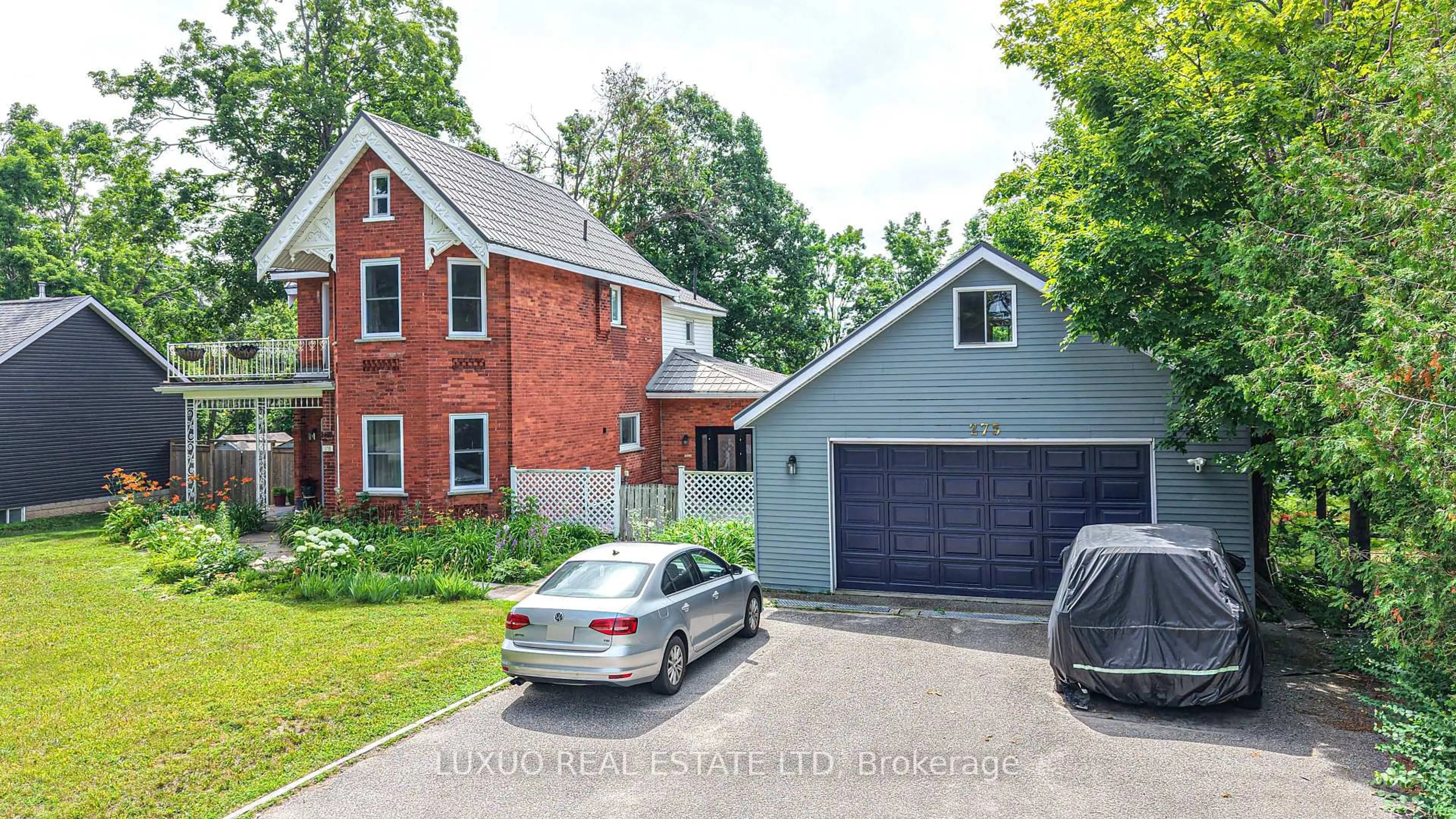 Home with brick exterior material, street for 275 Barrie Rd, Orillia Ontario L3V 2R4