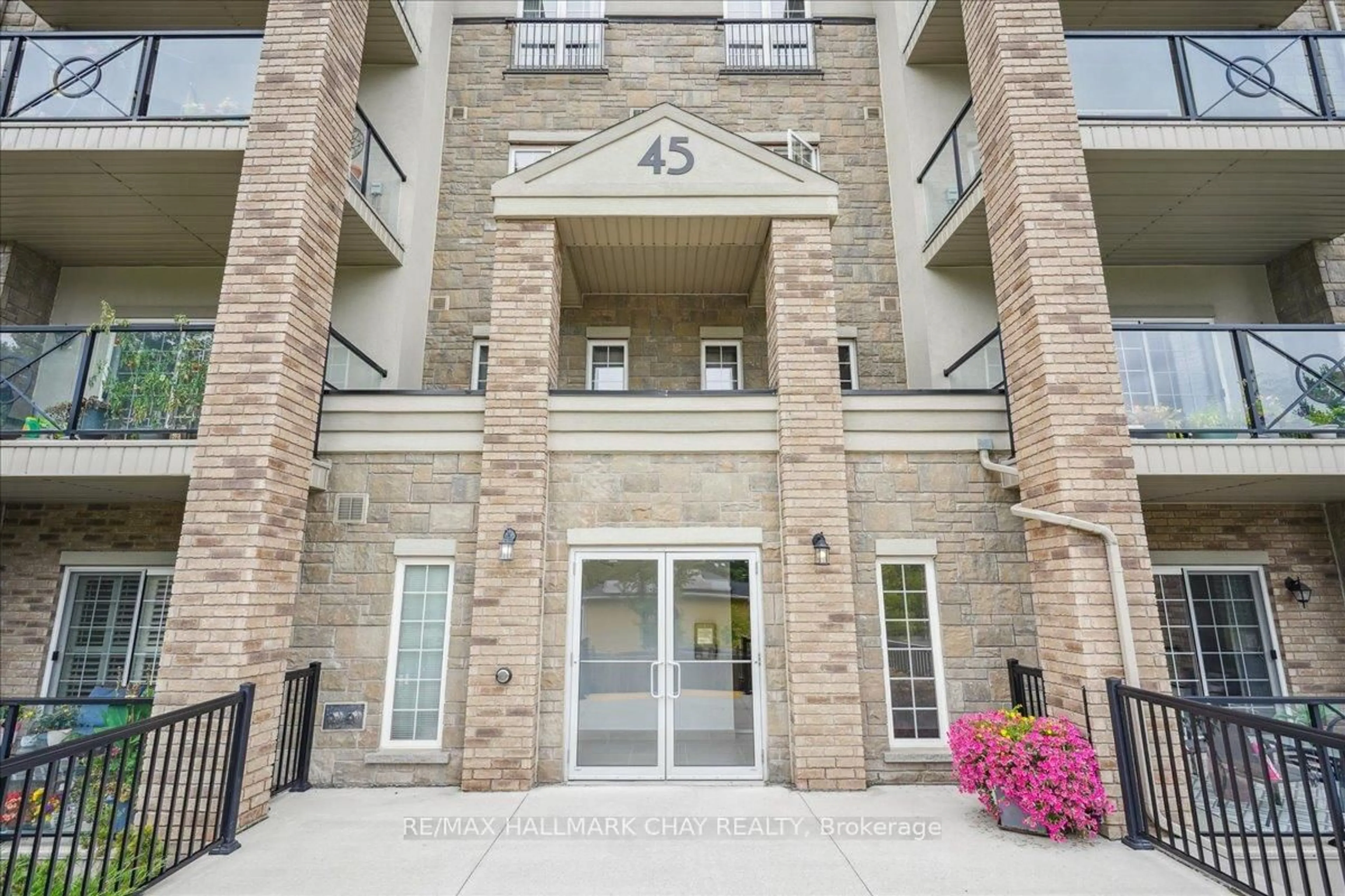 Unknown for 45 Ferndale Dr #408, Barrie Ontario L4N 5W7