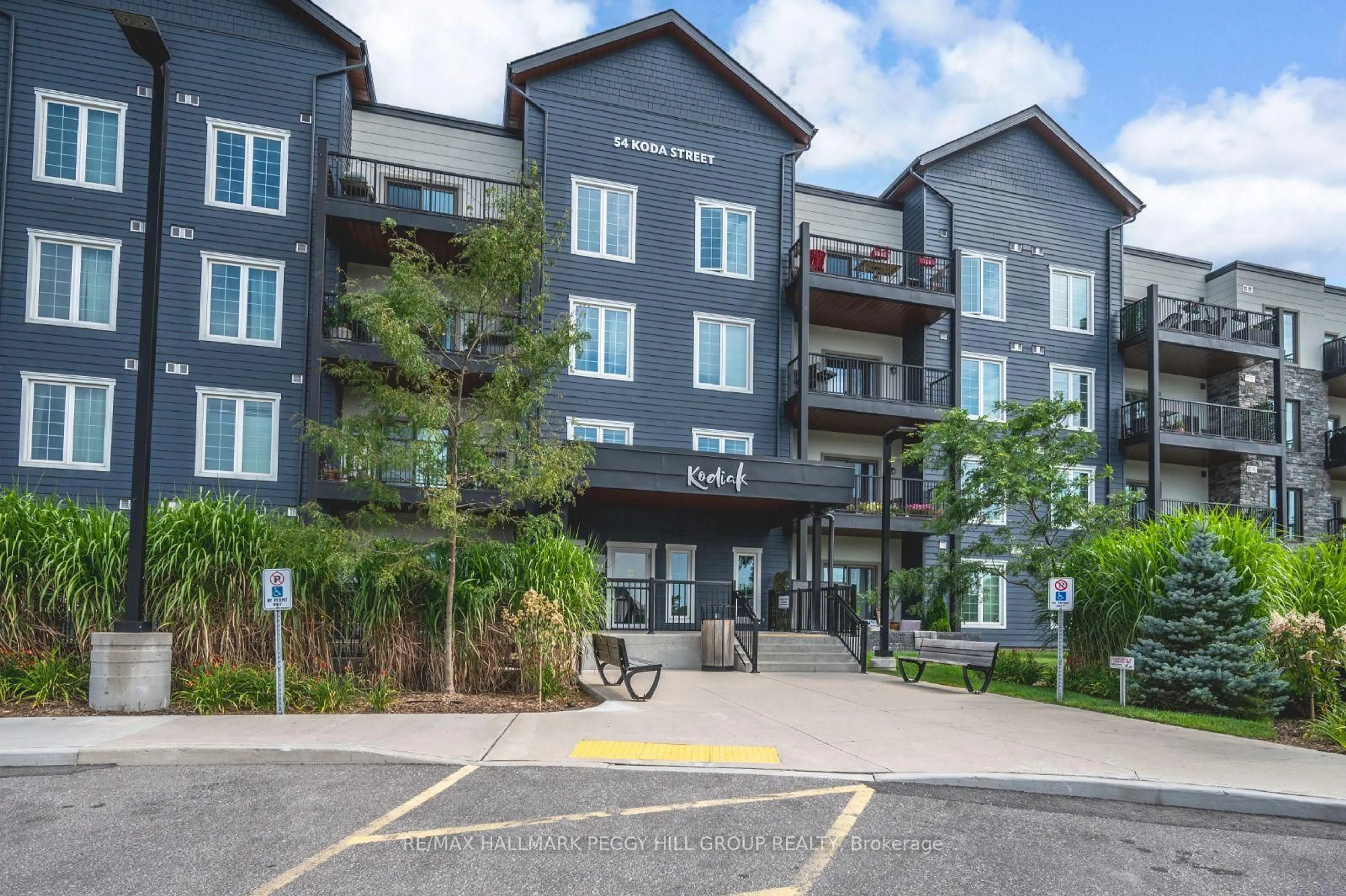 Patio, unknown for 54 Koda St #112, Barrie Ontario L9J 0J6