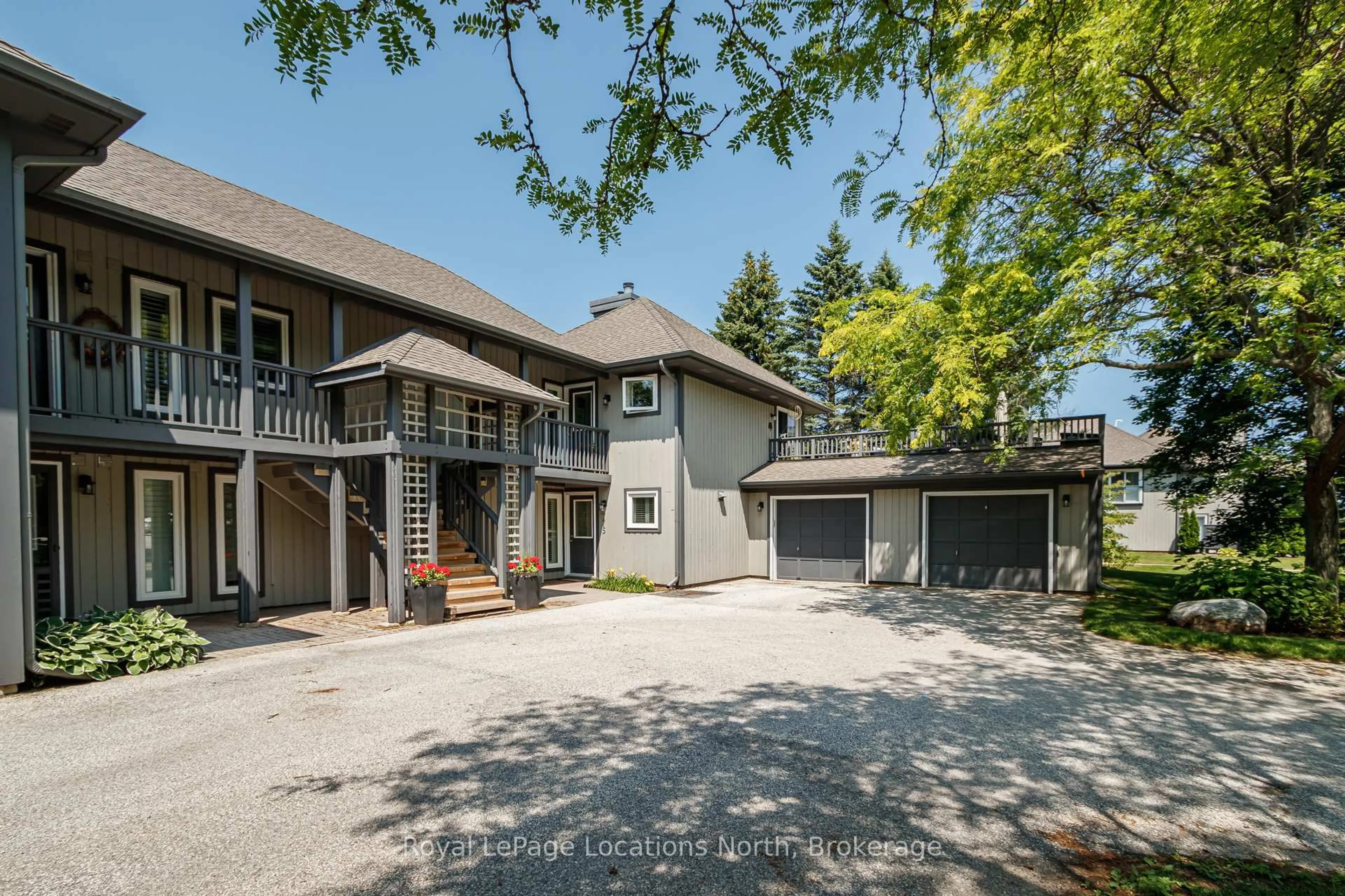 A pic from outside/outdoor area/front of a property/back of a property/a pic from drone, unknown for 775 Johnston Park Ave, Collingwood Ontario L9Y 5C7