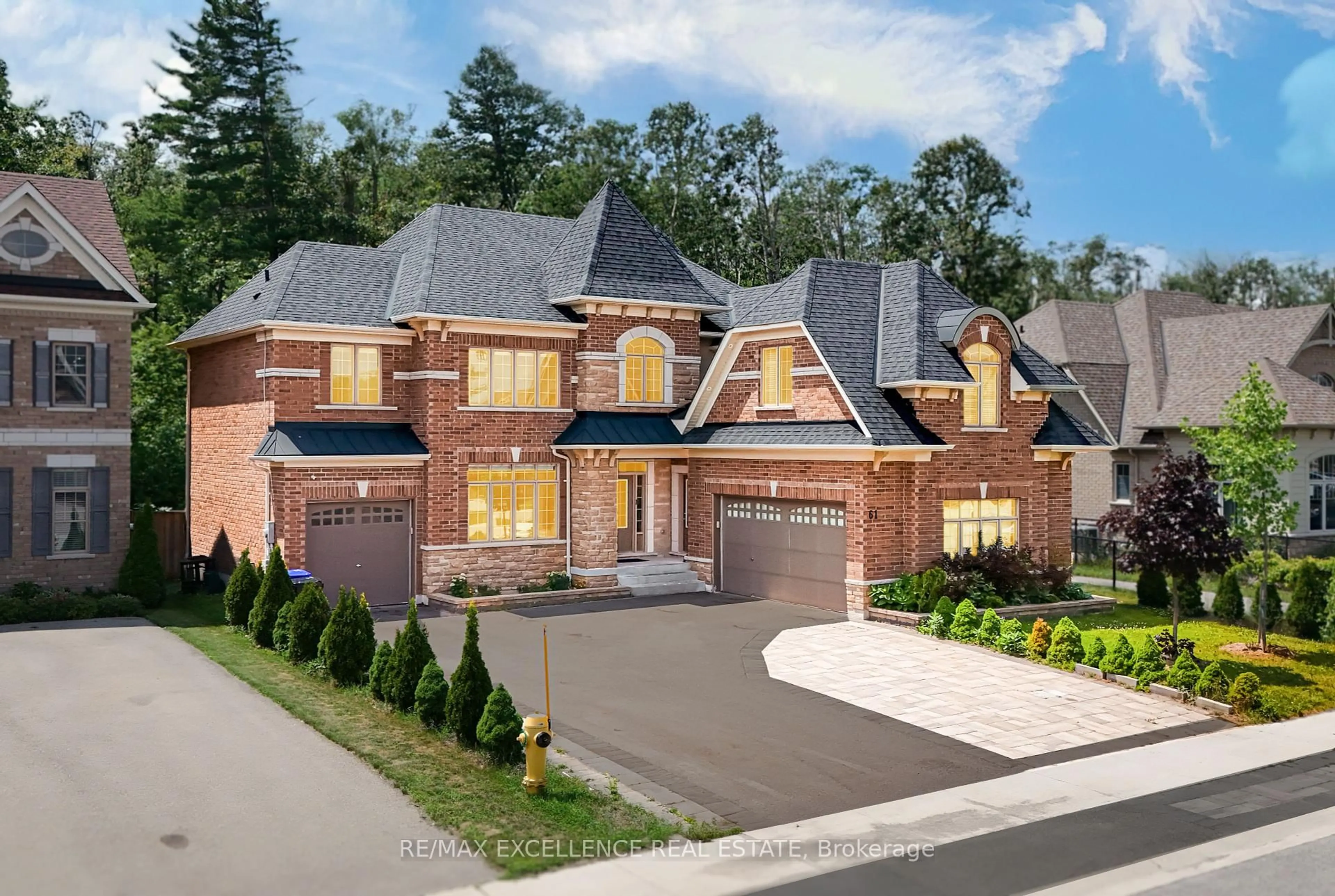 Home with brick exterior material, street for 61 Trail Blvd, Springwater Ontario L9X 0S4