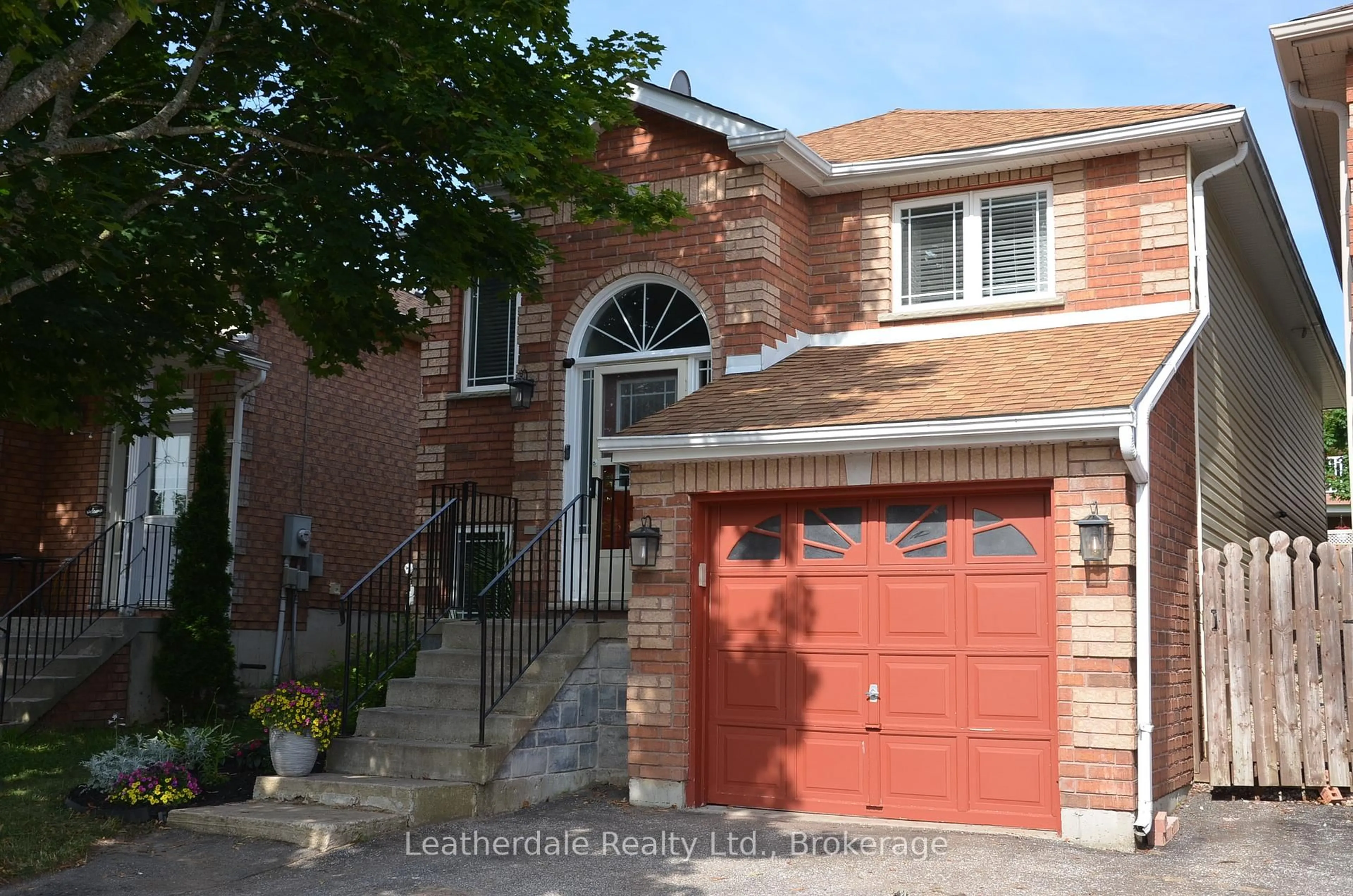 Home with brick exterior material, street for 131 Julia Cres, Orillia Ontario L3V 7X3