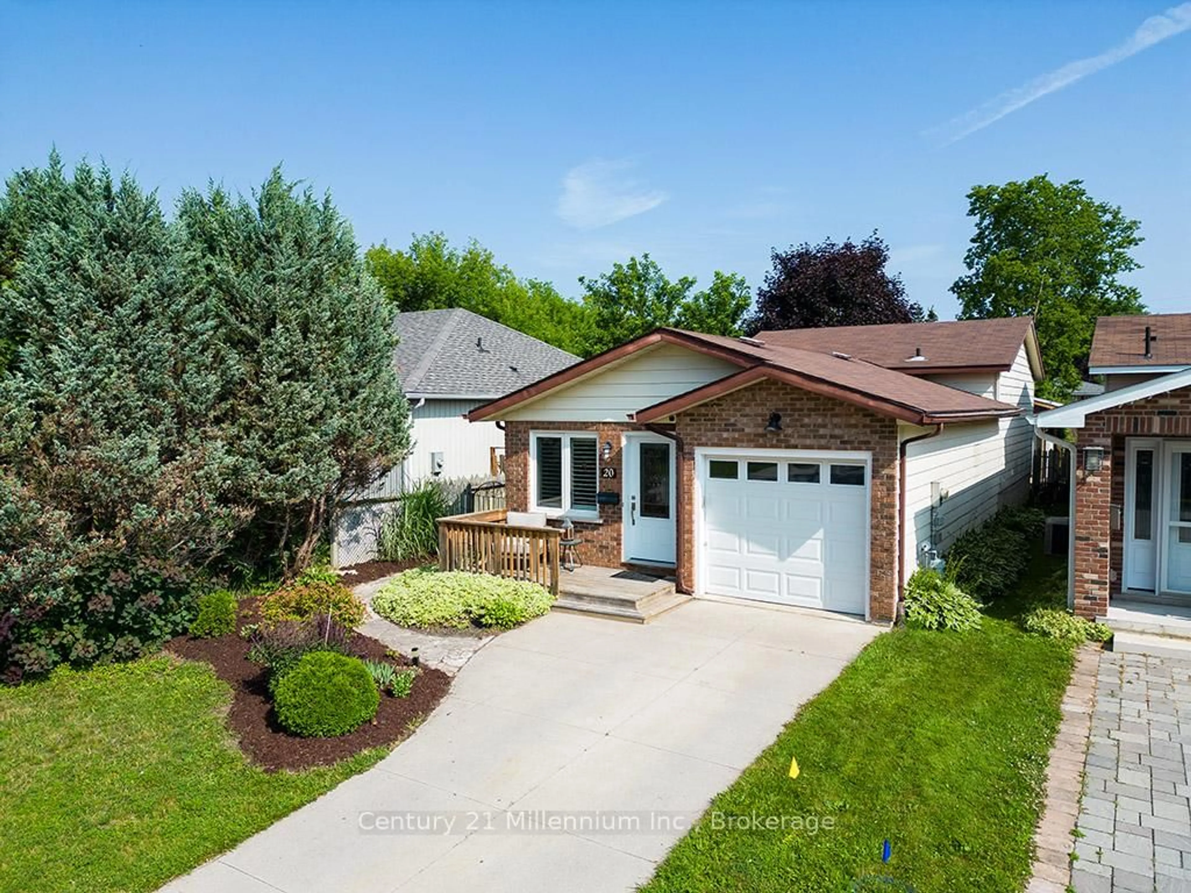 Home with brick exterior material, street for 20 Leslie Dr, Collingwood Ontario L9Y 4P2