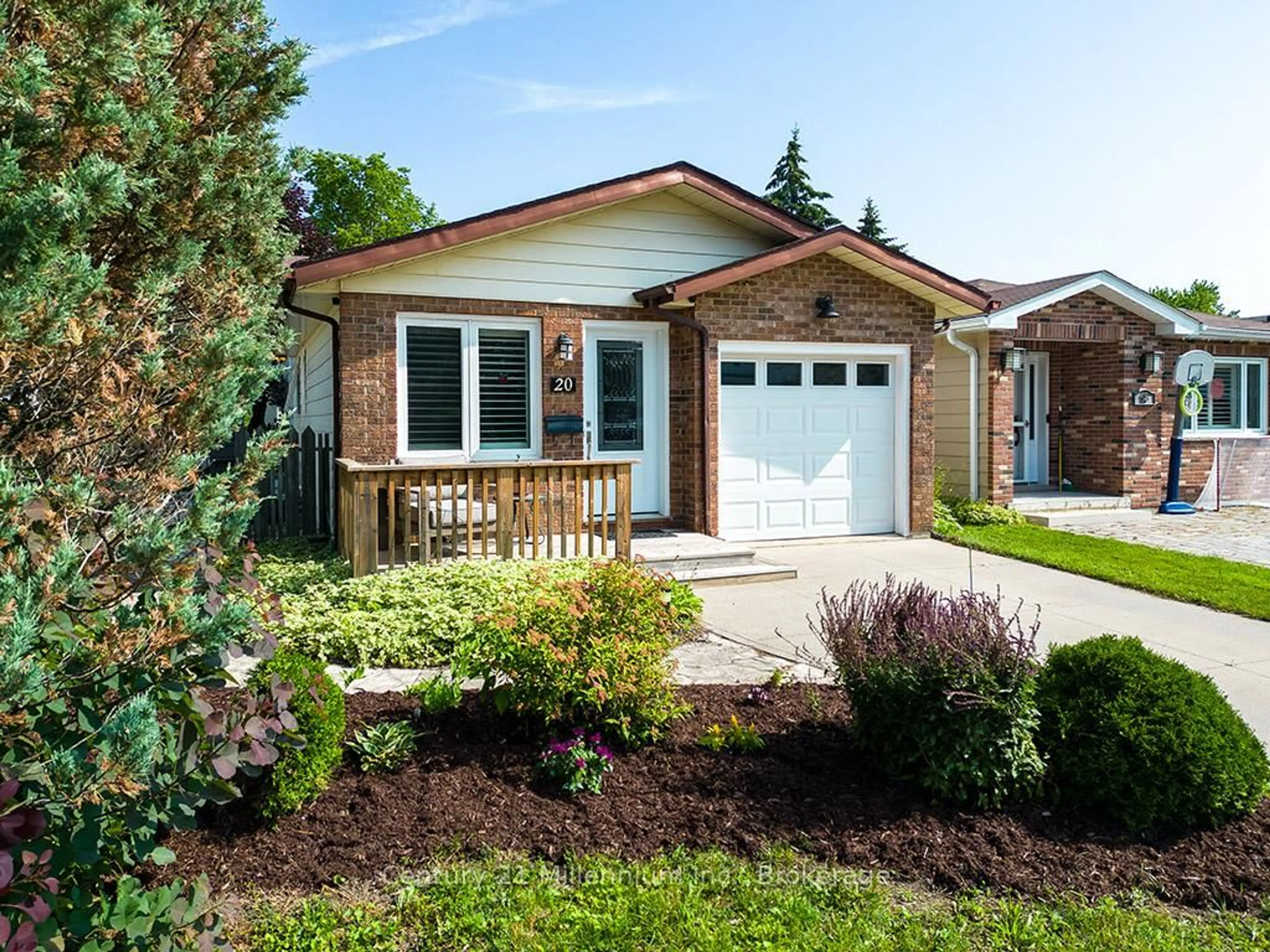 Home with brick exterior material, street for 20 Leslie Dr, Collingwood Ontario L9Y 4P2