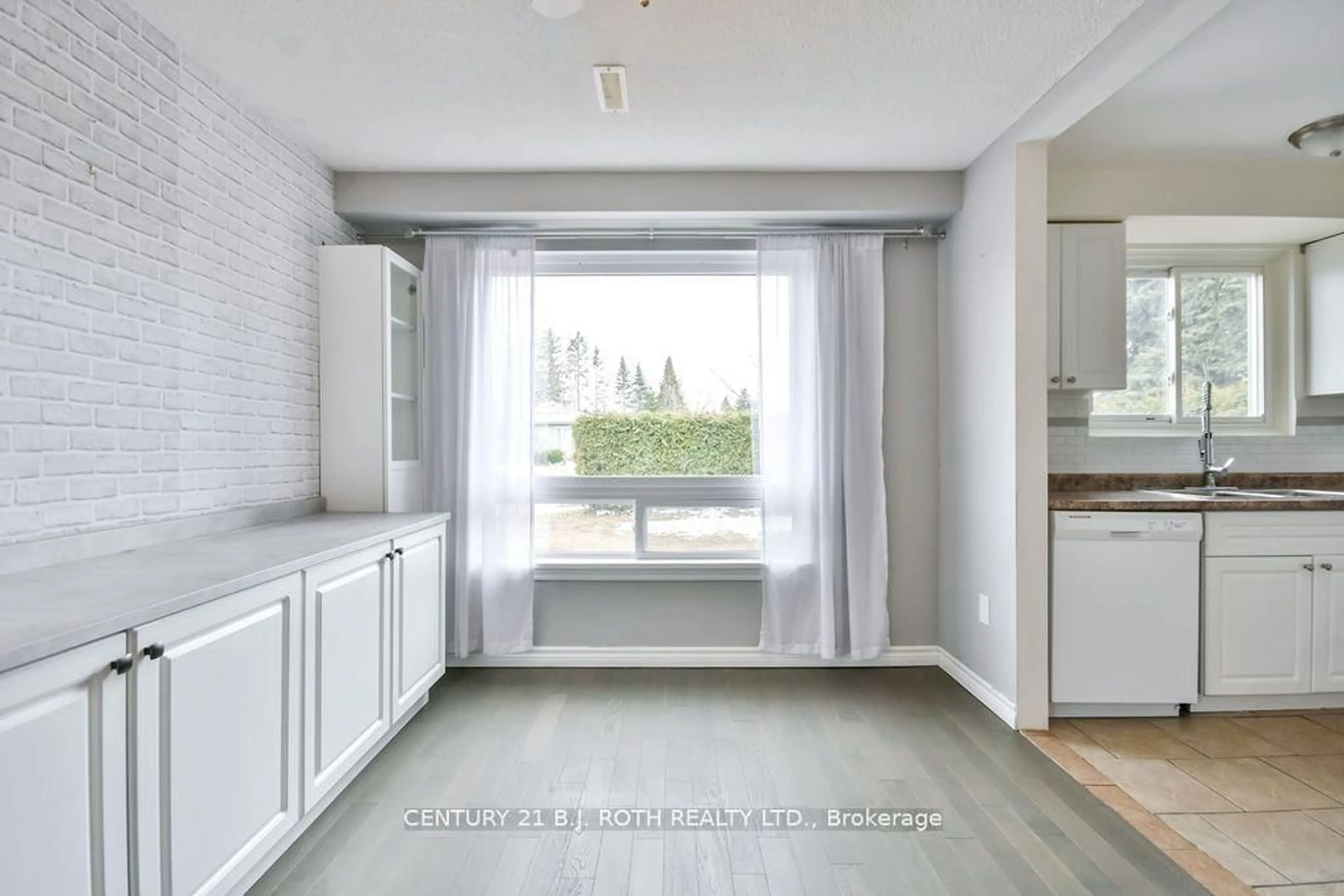 Unknown for 247 Letitia St, Barrie Ontario L4N 4Y7