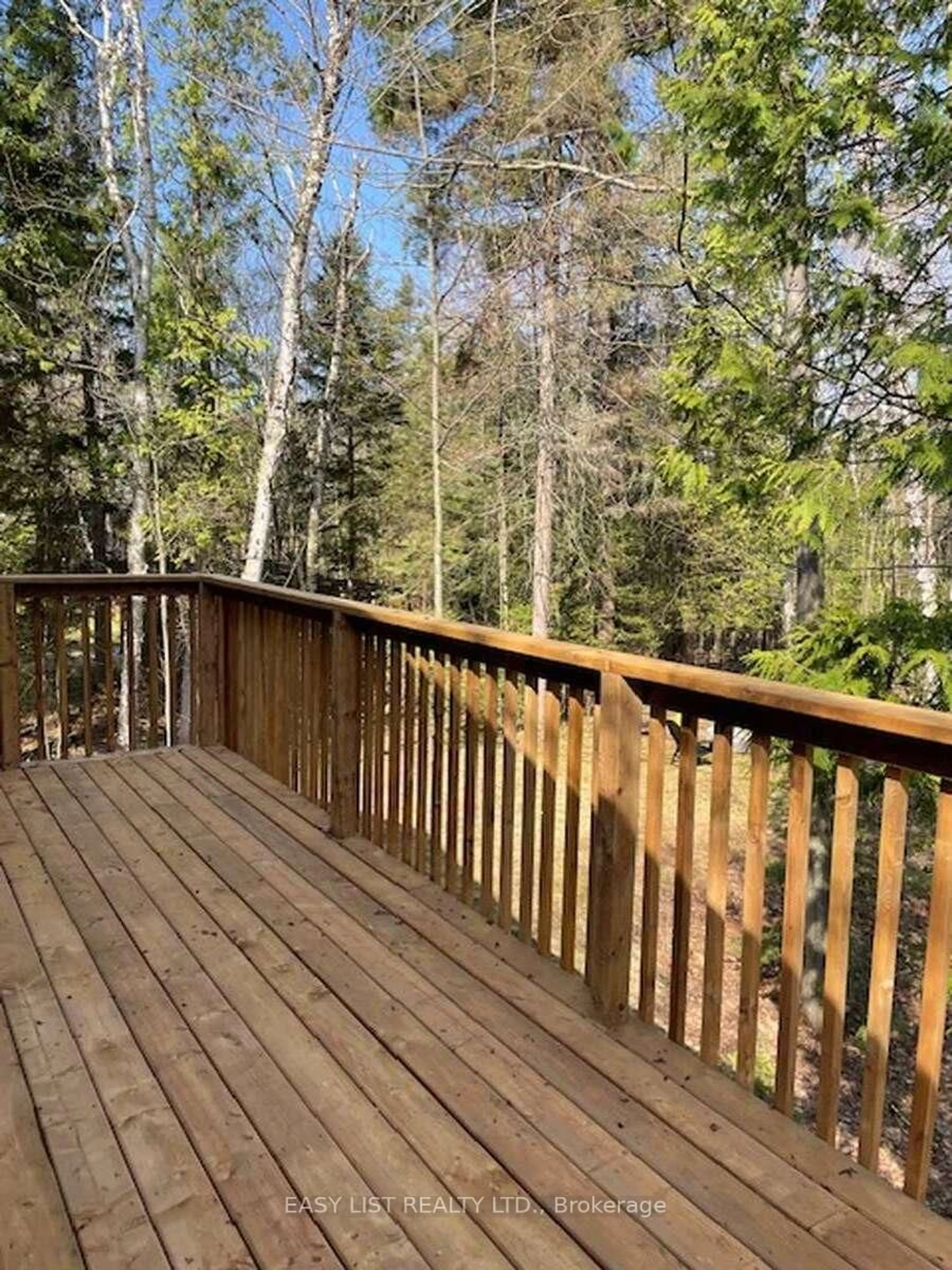 Patio, forest/trees view for 28 Birch Tr, Wasaga Beach Ontario L9Z 2S1