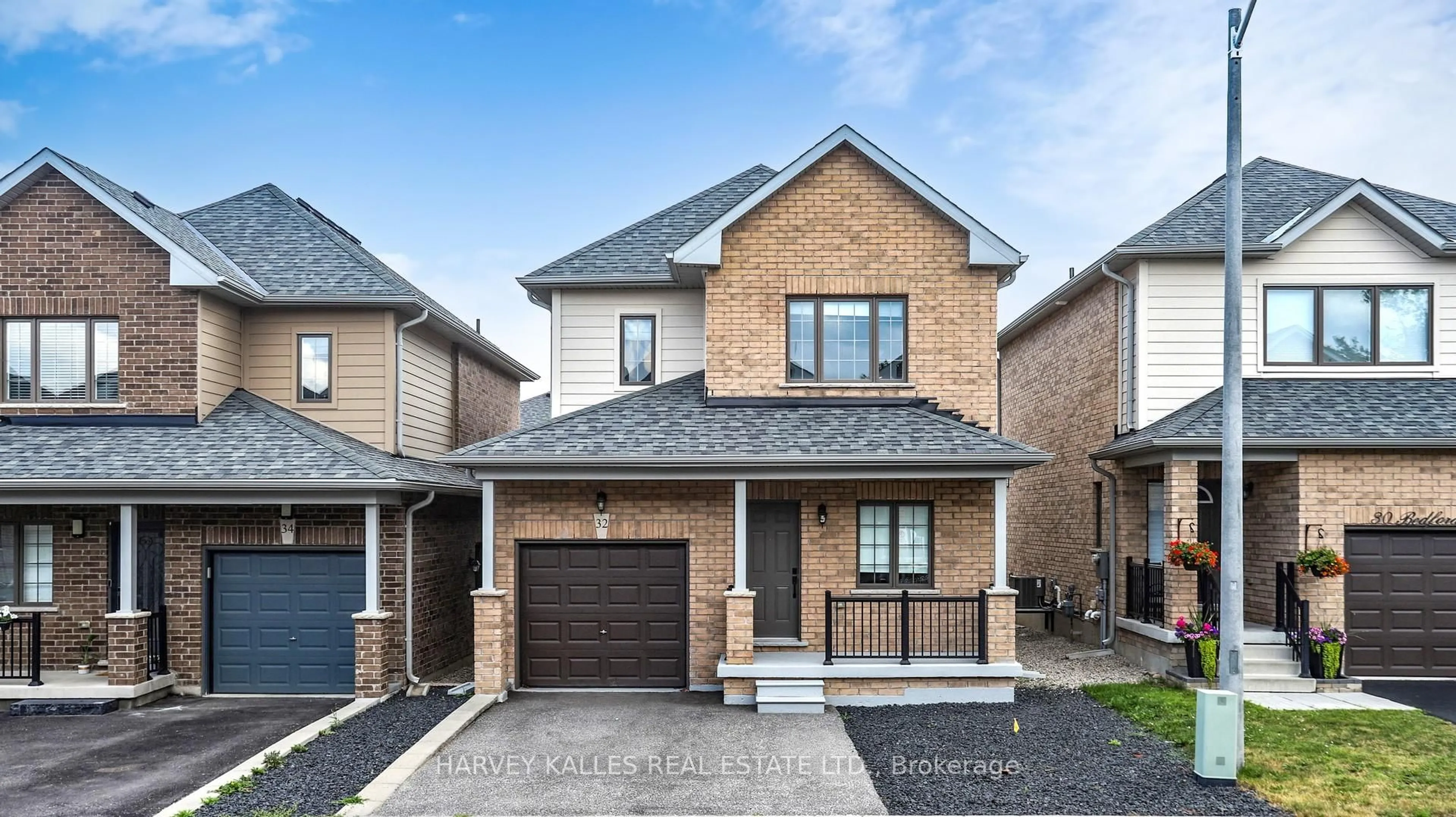 Home with brick exterior material, street for 32 BEDFORD ESTATES Cres, Barrie Ontario L4N 9K5