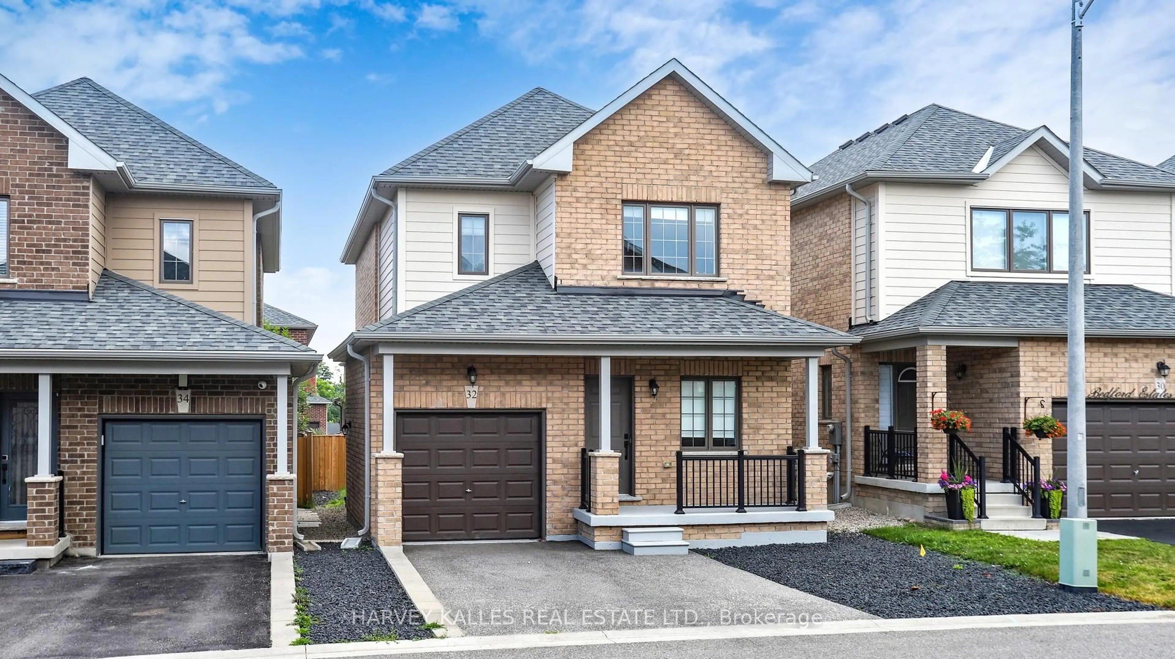Home with brick exterior material, street for 32 BEDFORD ESTATES Cres, Barrie Ontario L4N 9K5