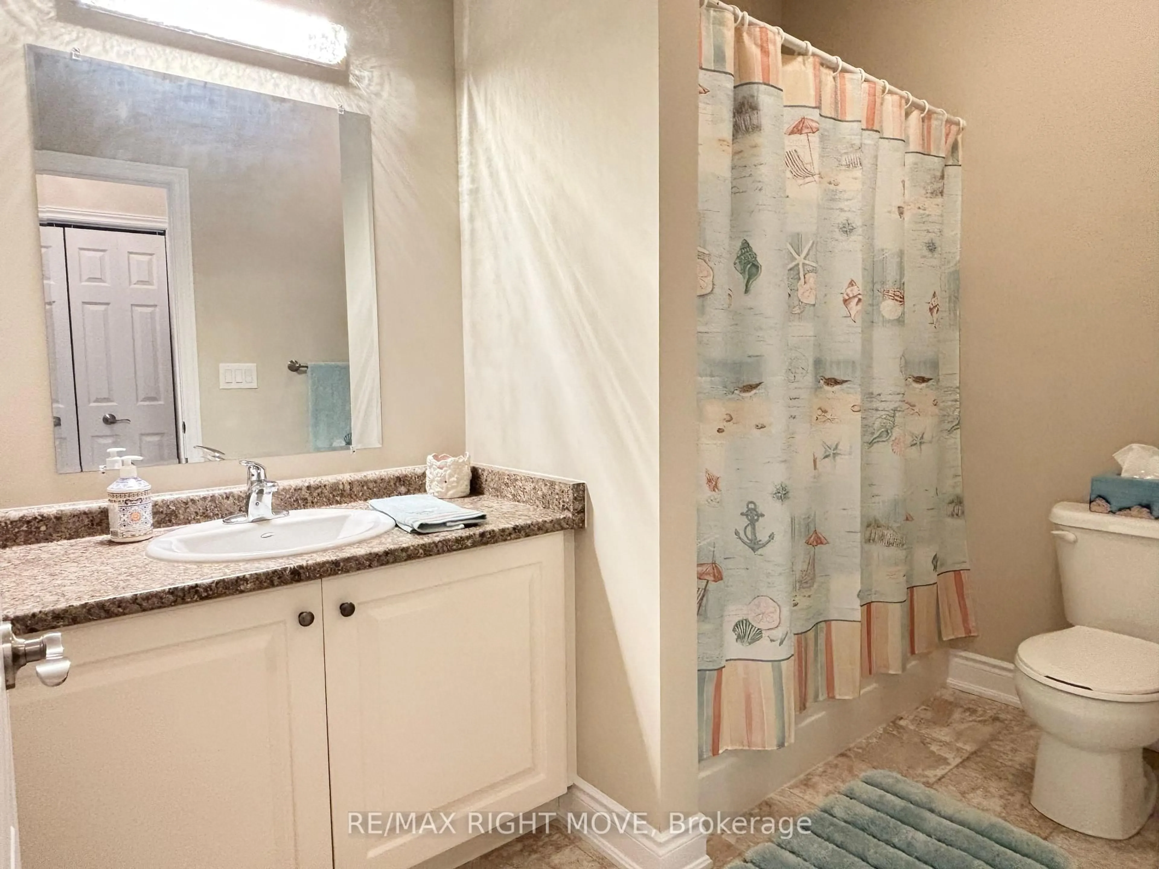 Standard bathroom, unknown for 128 Lily Dr, Orillia Ontario L3V 0G3