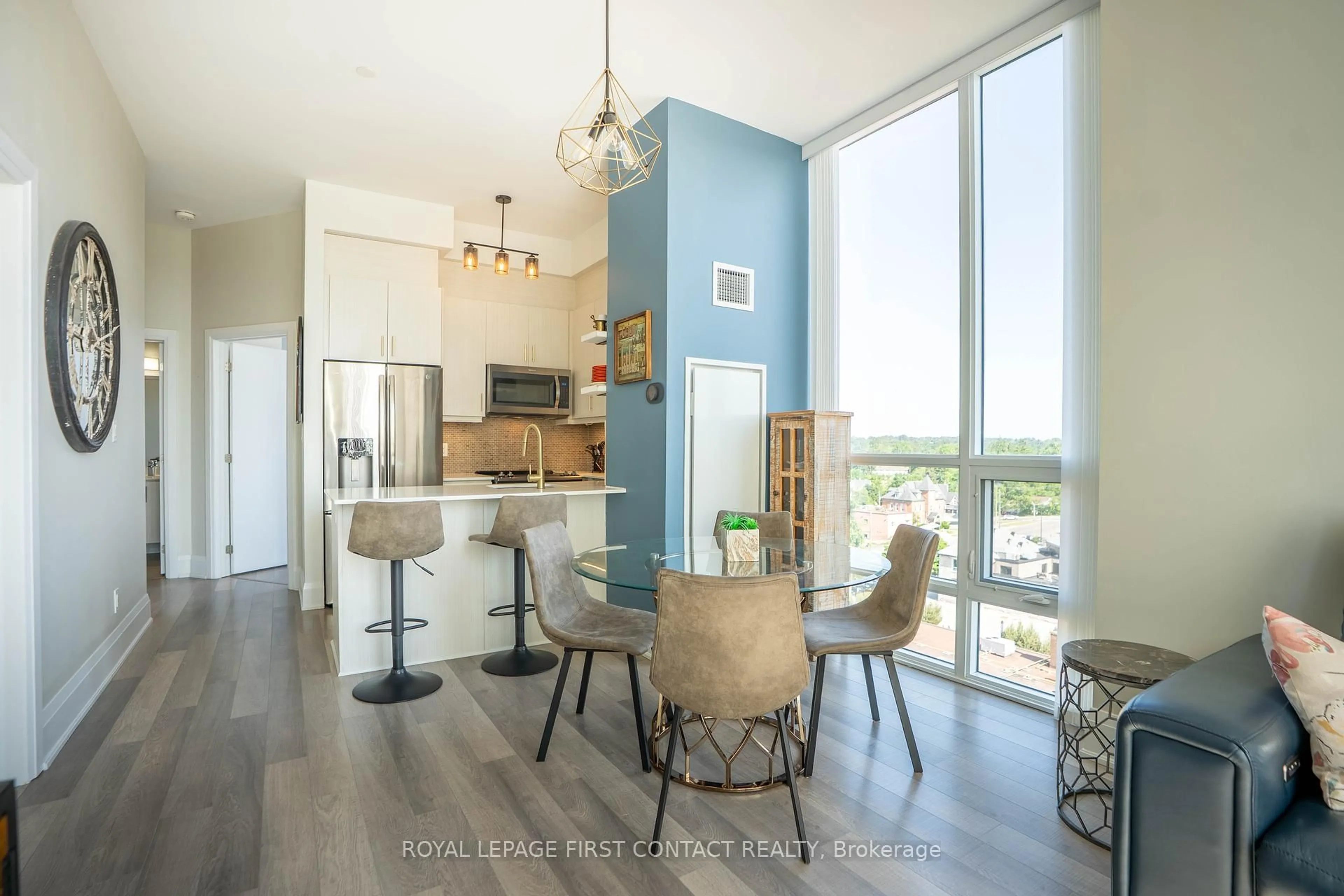 Open concept kitchen, unknown for 111 WORSLEY St #PH5, Barrie Ontario L4M 0J5