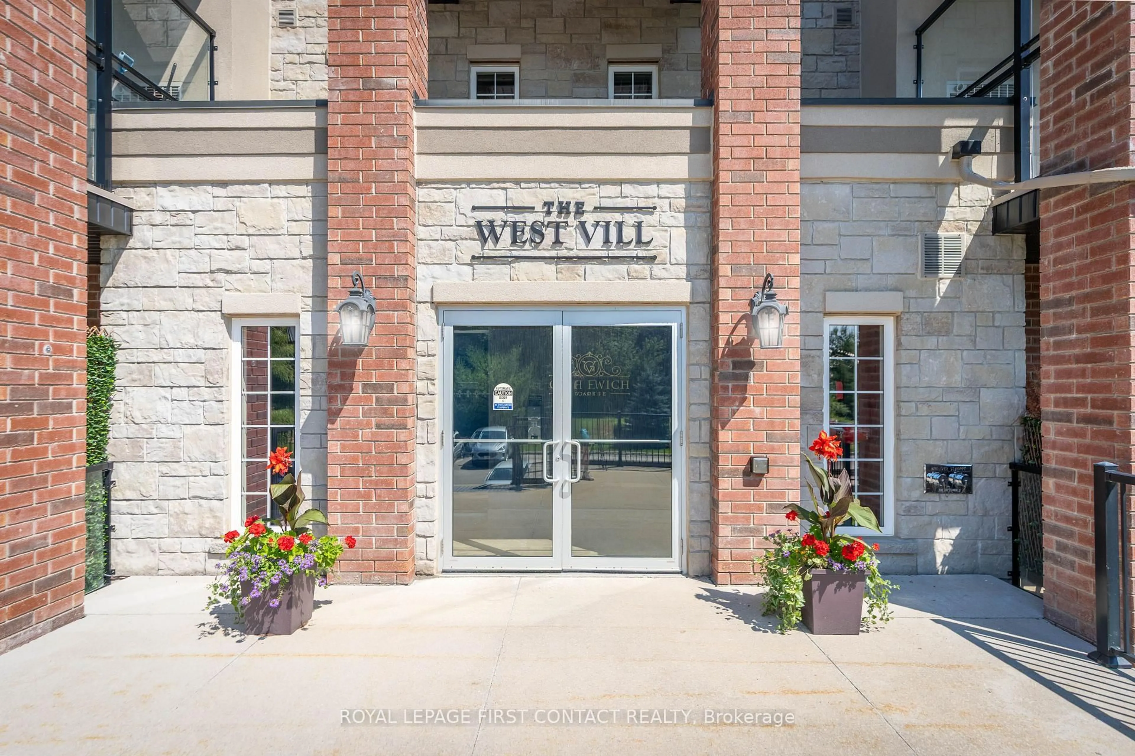 Indoor foyer for 7 GREENWICH St #403, Barrie Ontario L4N 7Y8