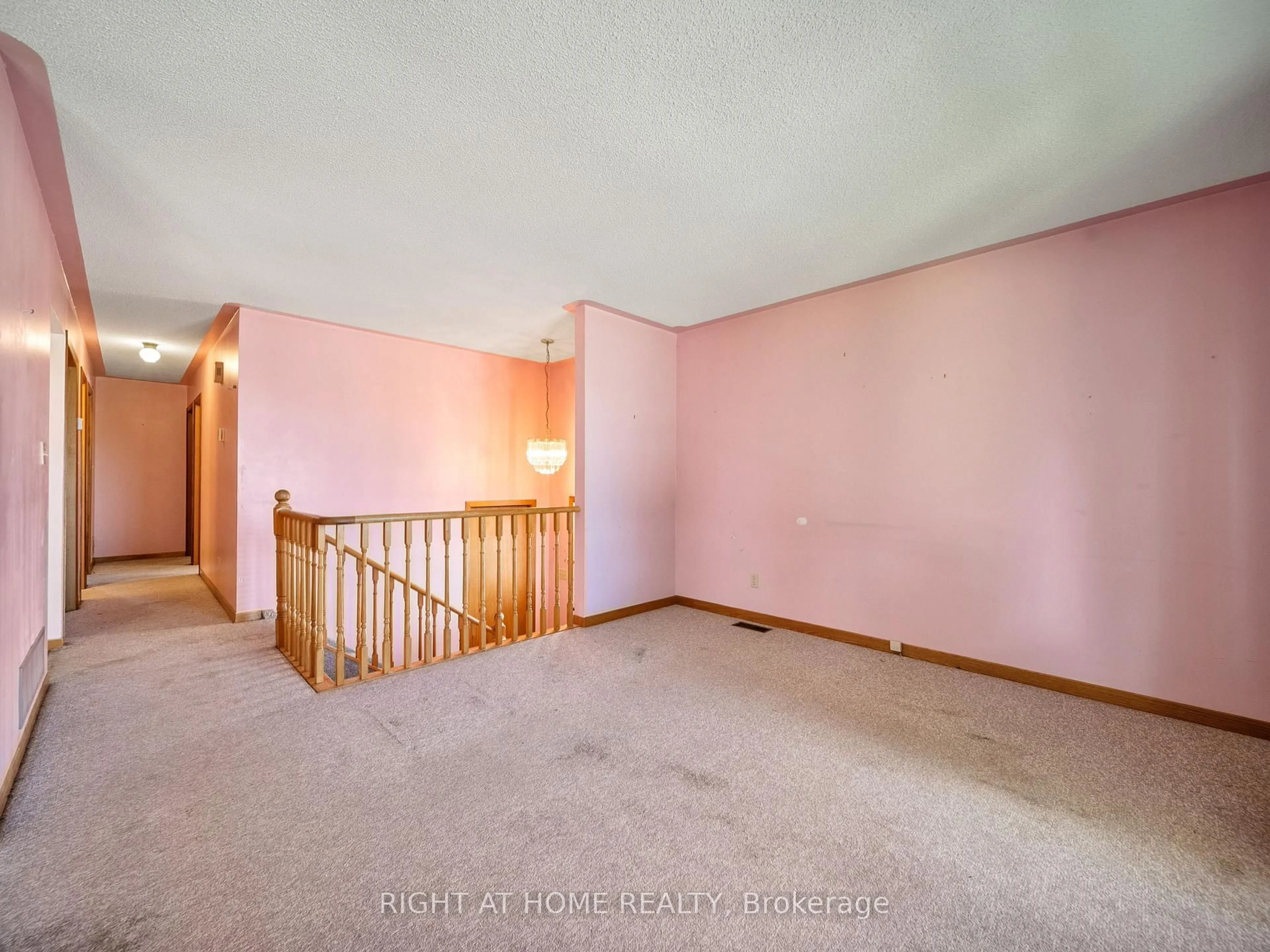 A pic of a room for 8 Christine Pl, Orillia Ontario L3V 7P1