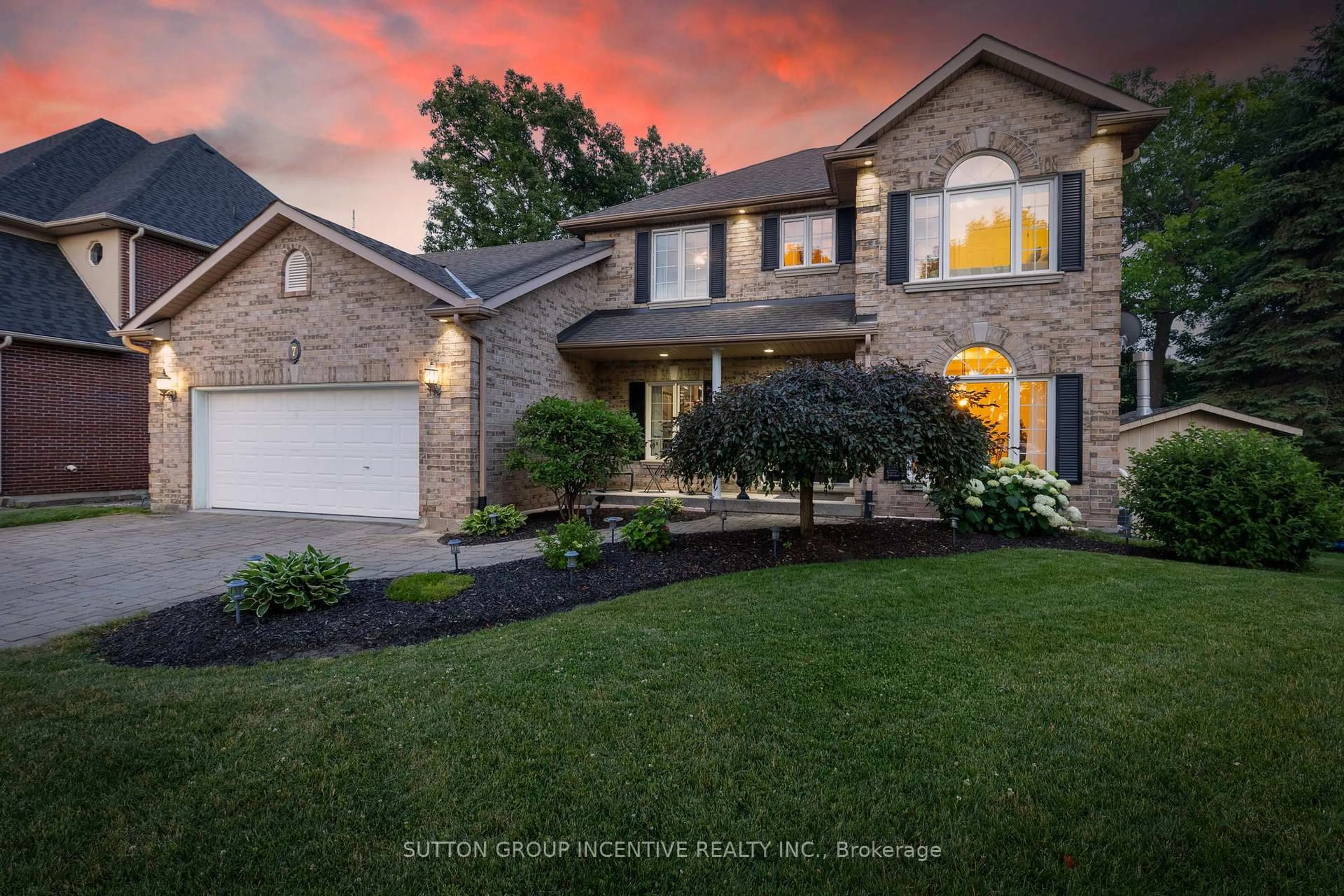 Home with brick exterior material, street for 7 Porcupine Circ, Barrie Ontario L4N 7Z6