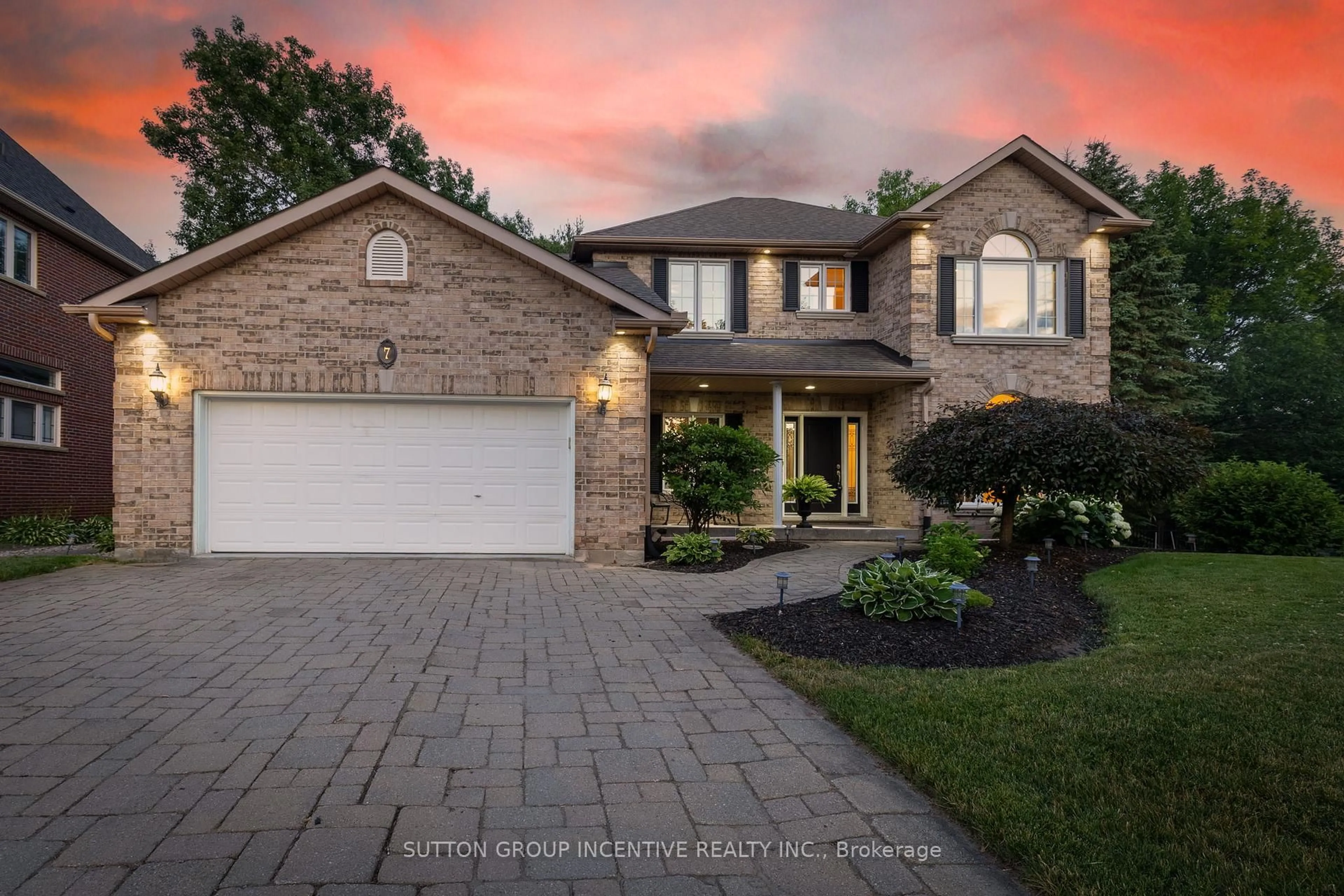 Home with brick exterior material, street for 7 Porcupine Circ, Barrie Ontario L4N 7Z6