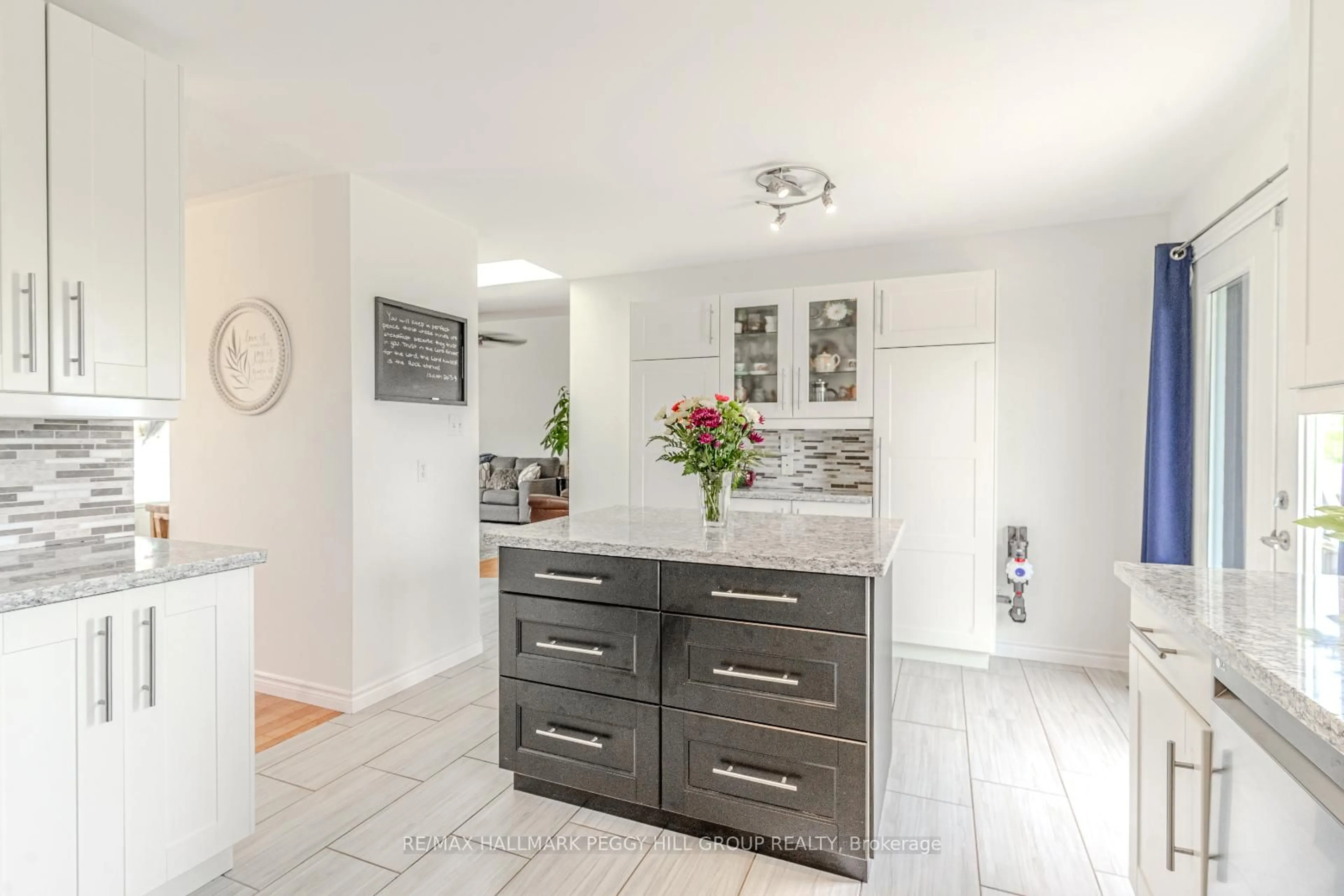 Unknown for 3413 McCarthy Dr, Clearview Ontario L0M 1N0