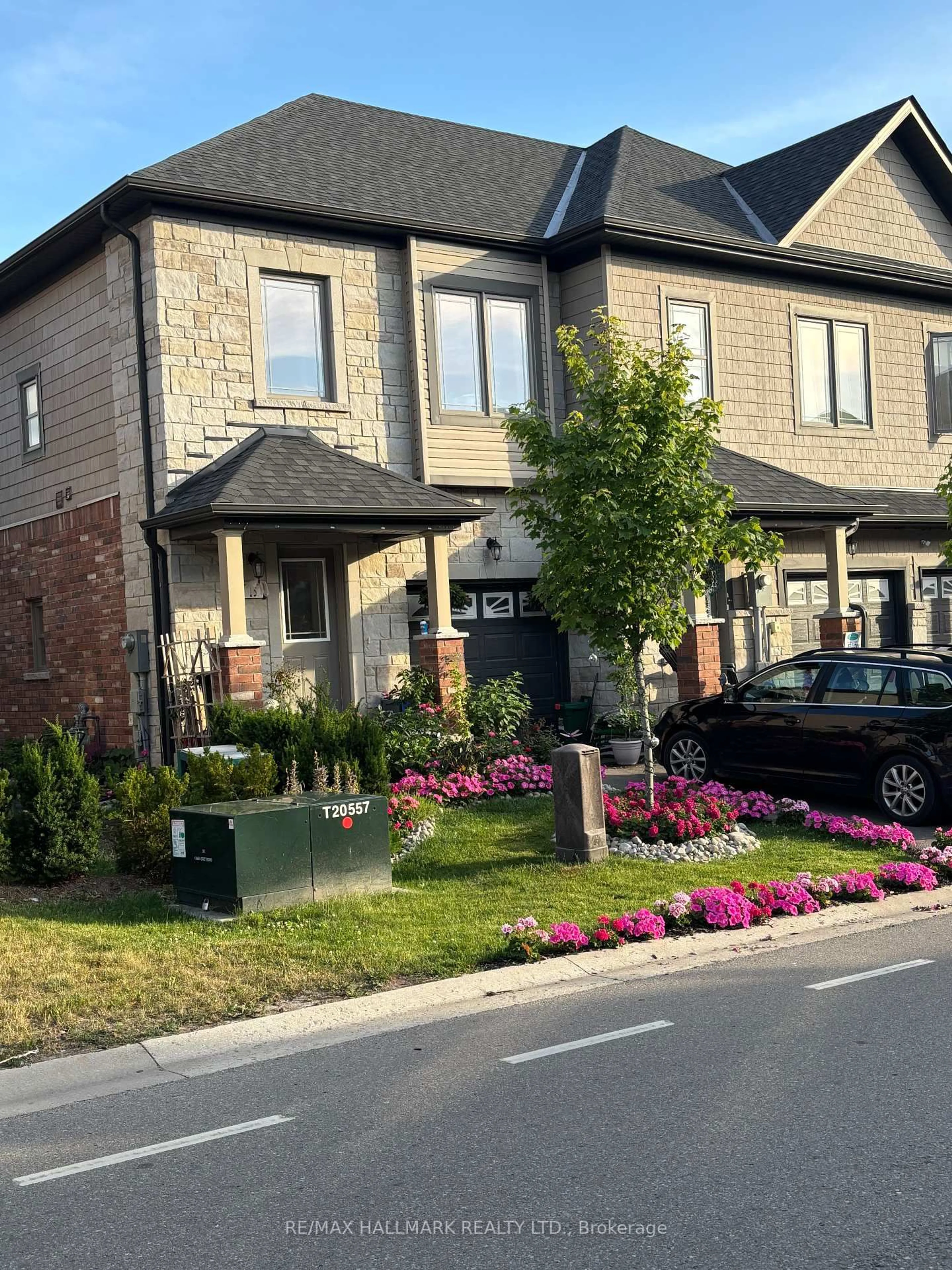 Unknown for 15 Deneb St, Barrie Ontario L4N 1N1