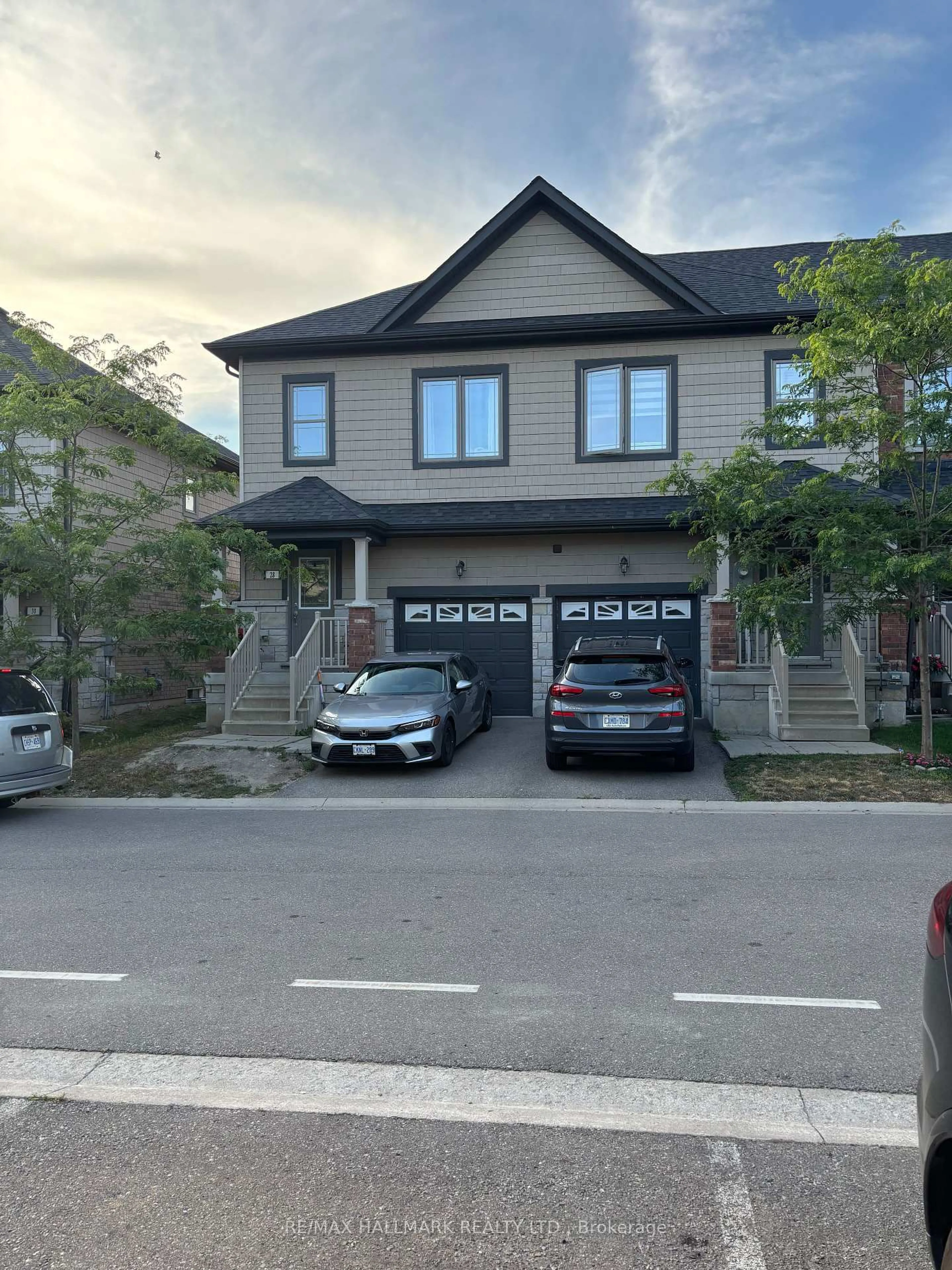 Unknown for 28 Deneb St, Barrie Ontario L4M 0K6