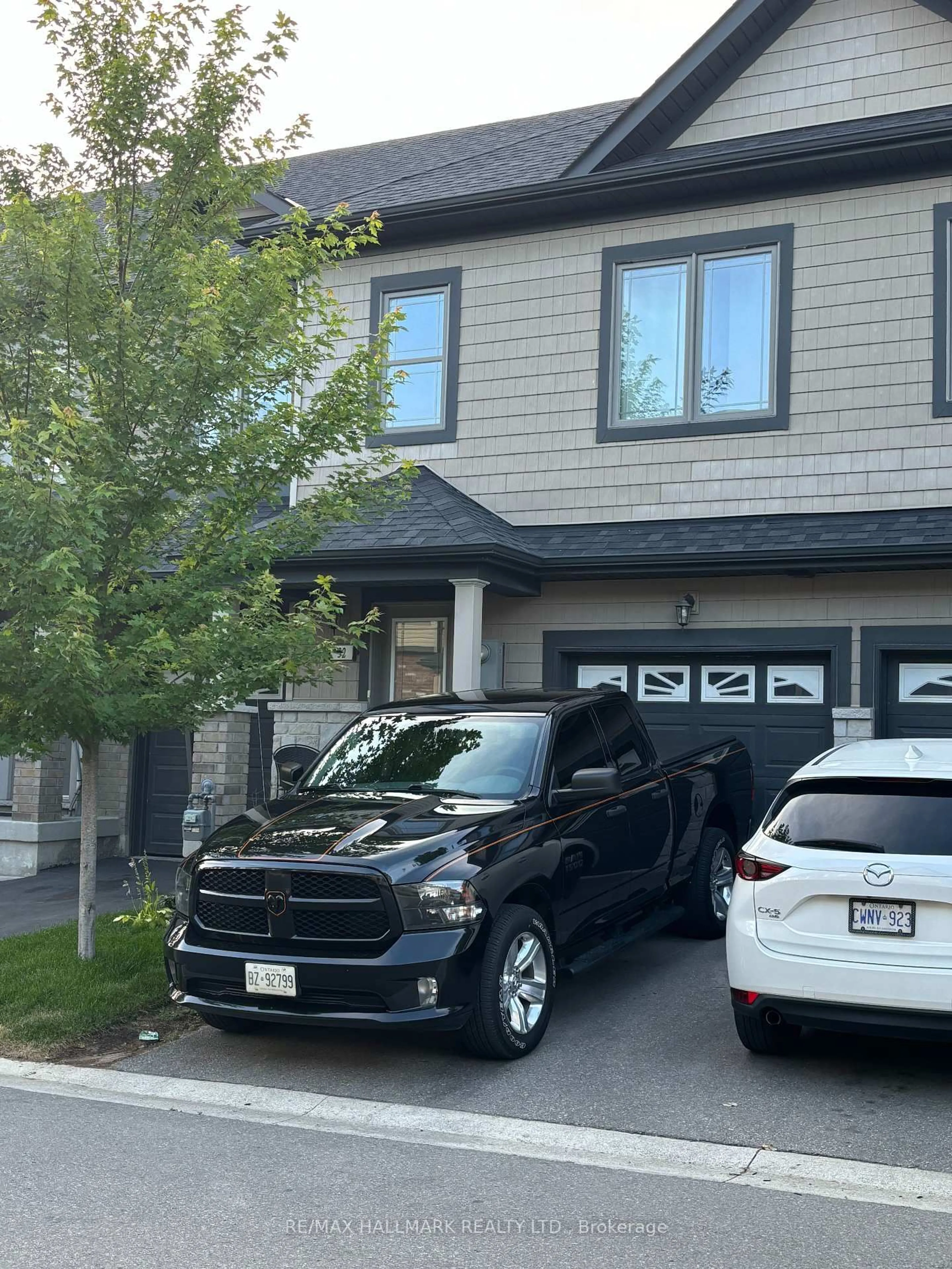Unknown for 32 Deneb Rd, Barrie Ontario L4M 0K6