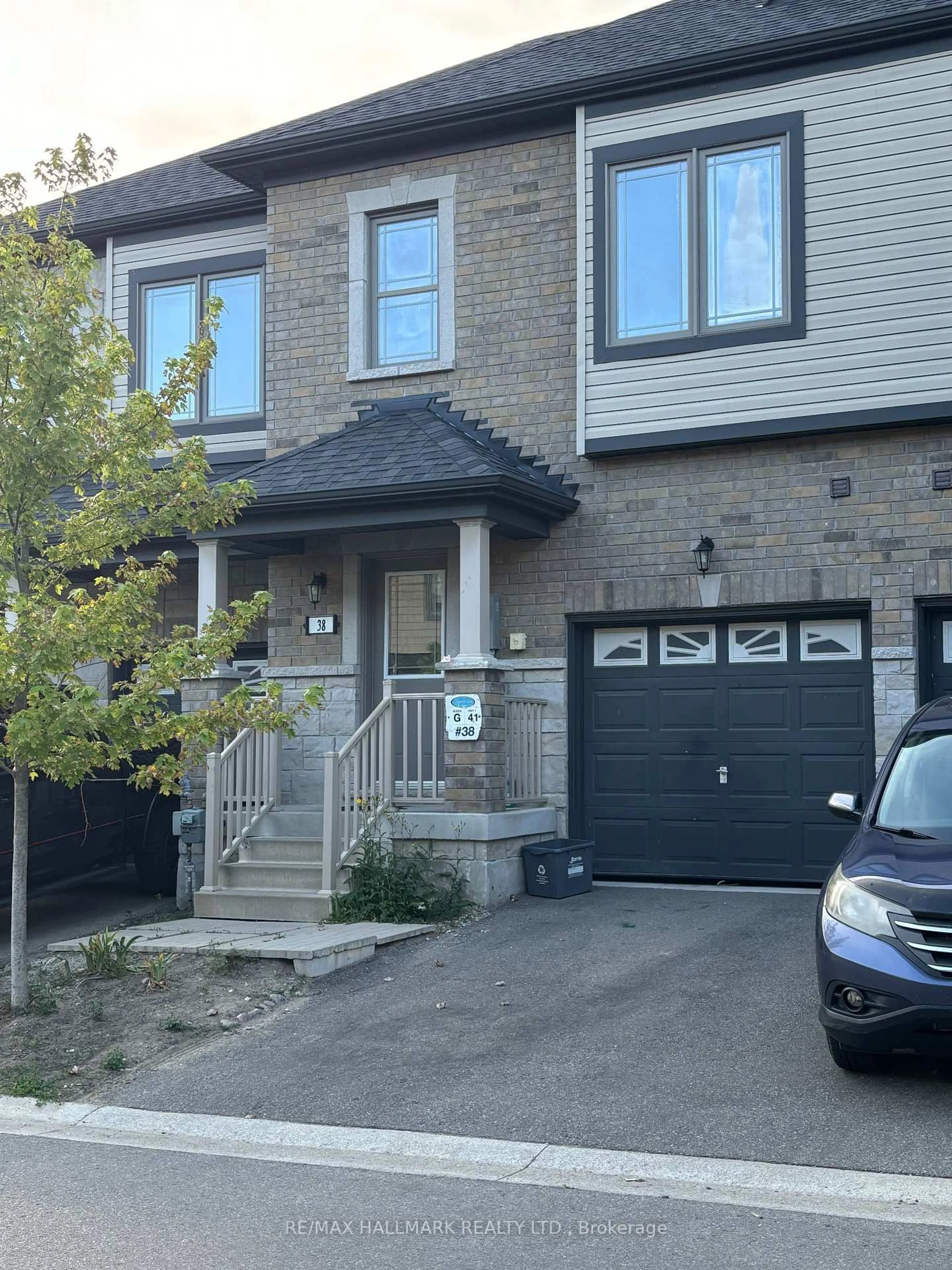 Unknown for 38 Deneb St, Barrie Ontario L4M 0K6