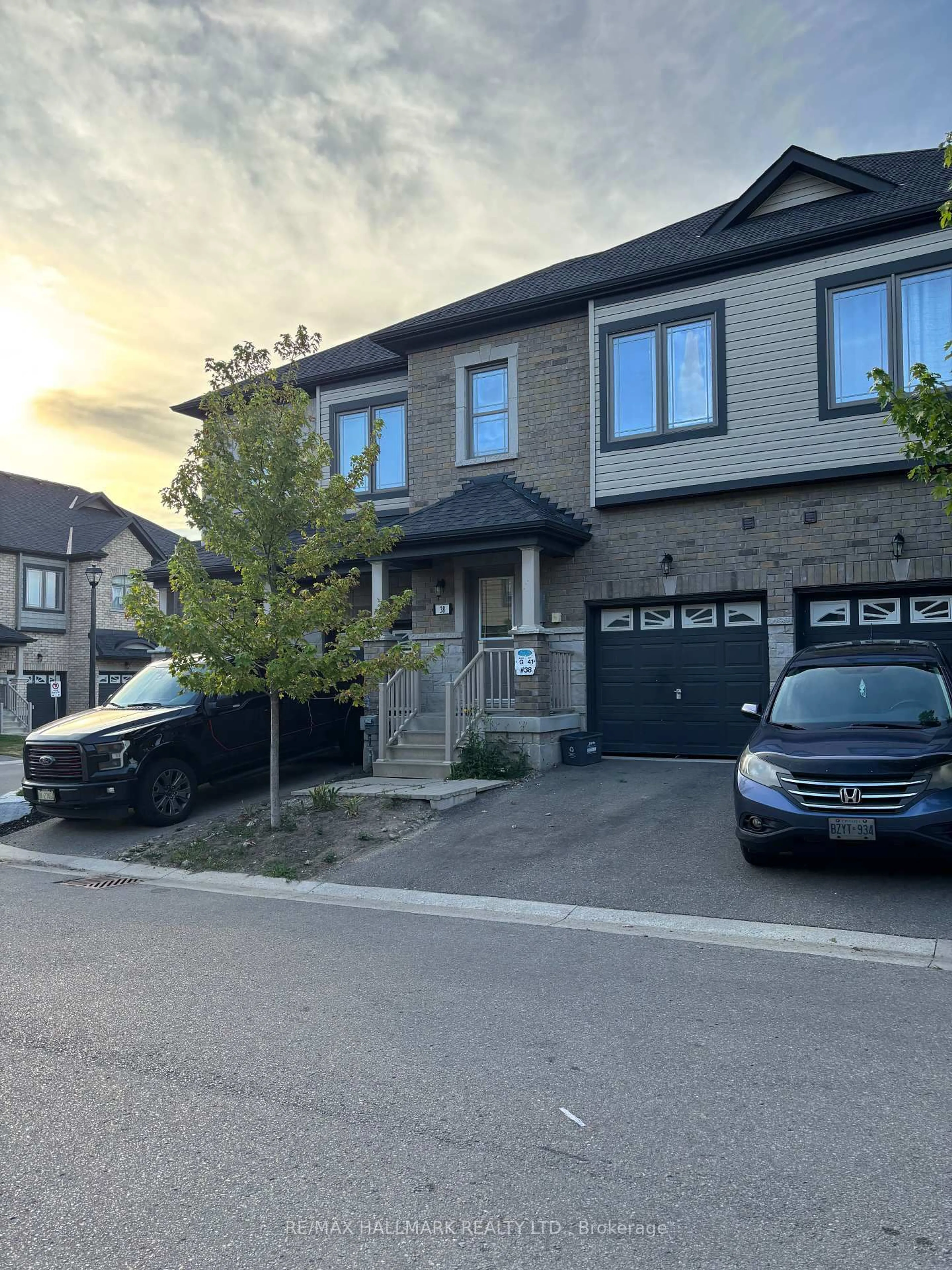Unknown for 38 Deneb St, Barrie Ontario L4M 0K6