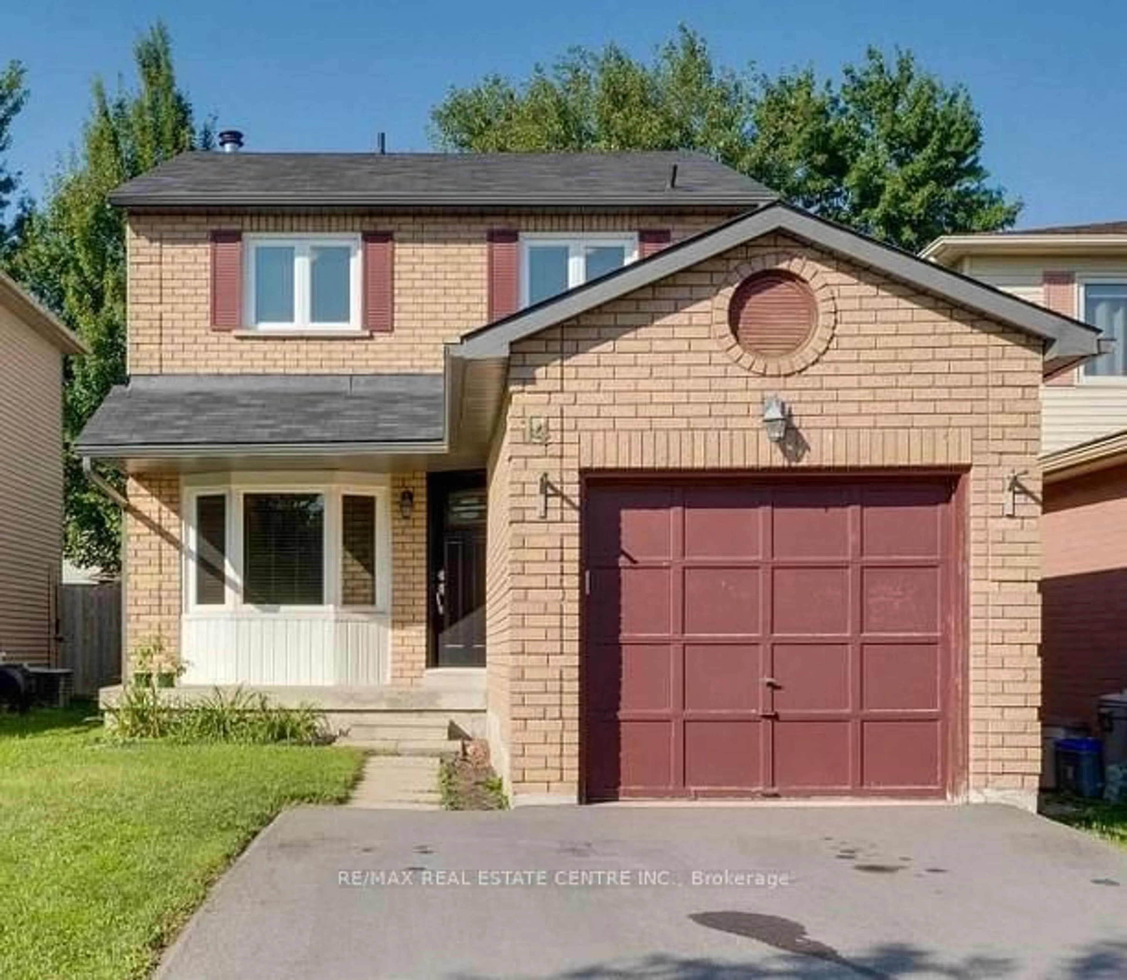 Home with brick exterior material, street for 14 Lindsay Crt, Barrie Ontario L4M 6G5