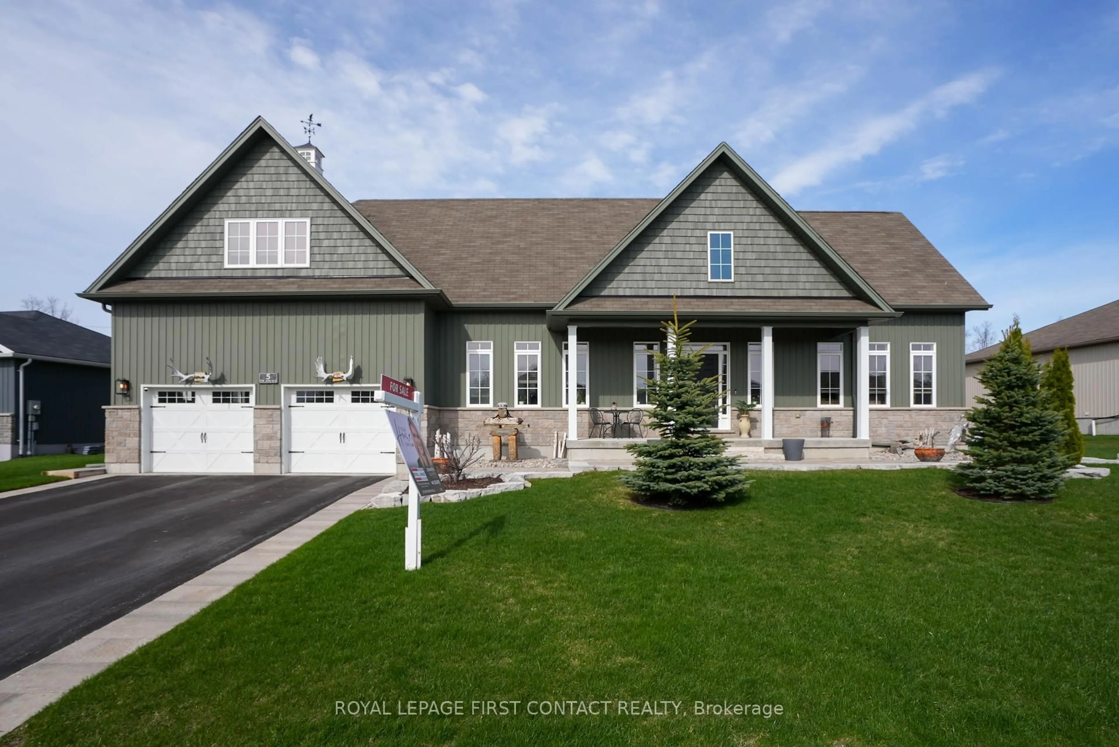 Home with vinyl exterior material, street for 5 Charlie Rawson Blvd, Tay Ontario L0K 2A0