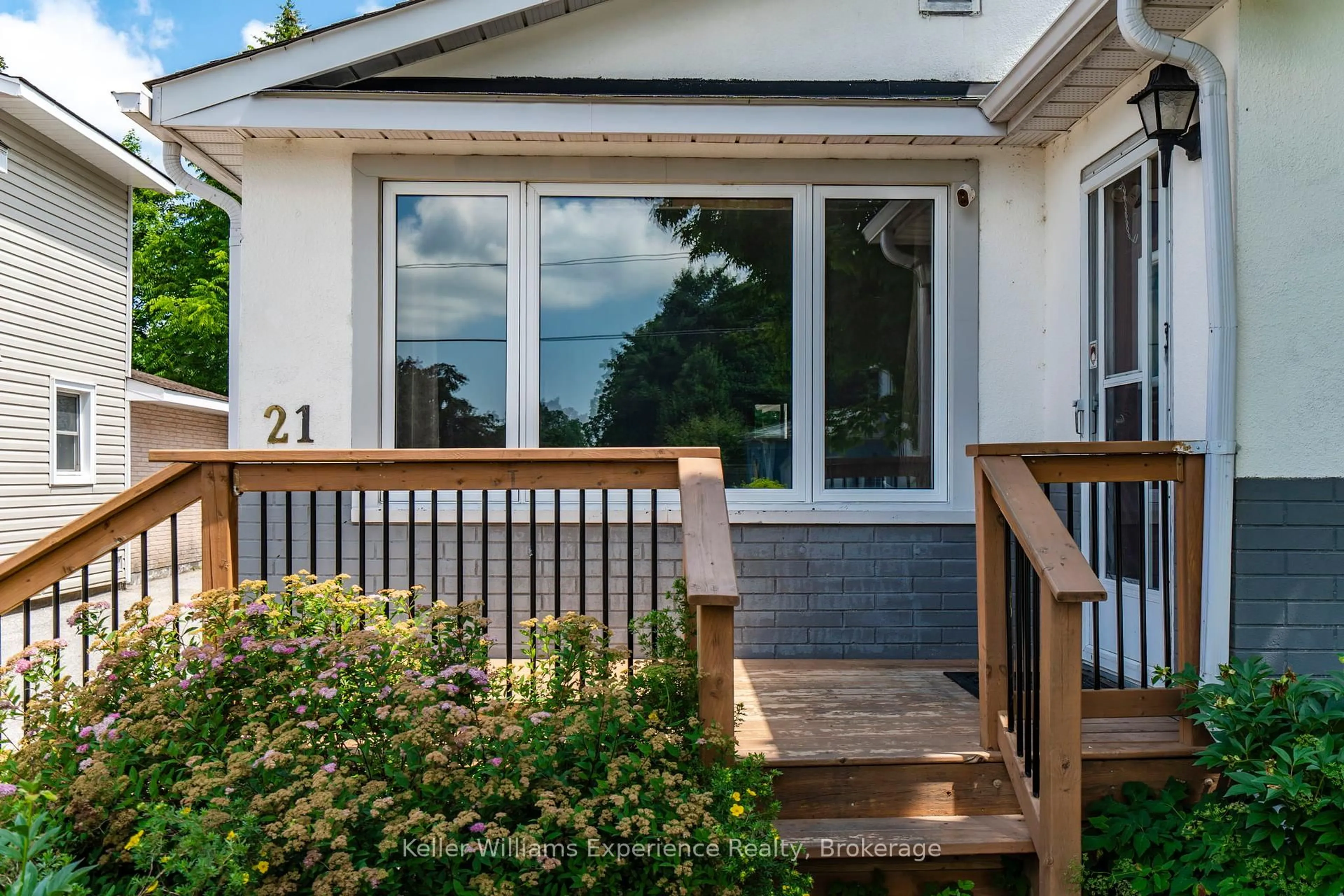 Patio, water/lake/river/ocean view for 21 Maria St, Penetanguishene Ontario L9M 1L5