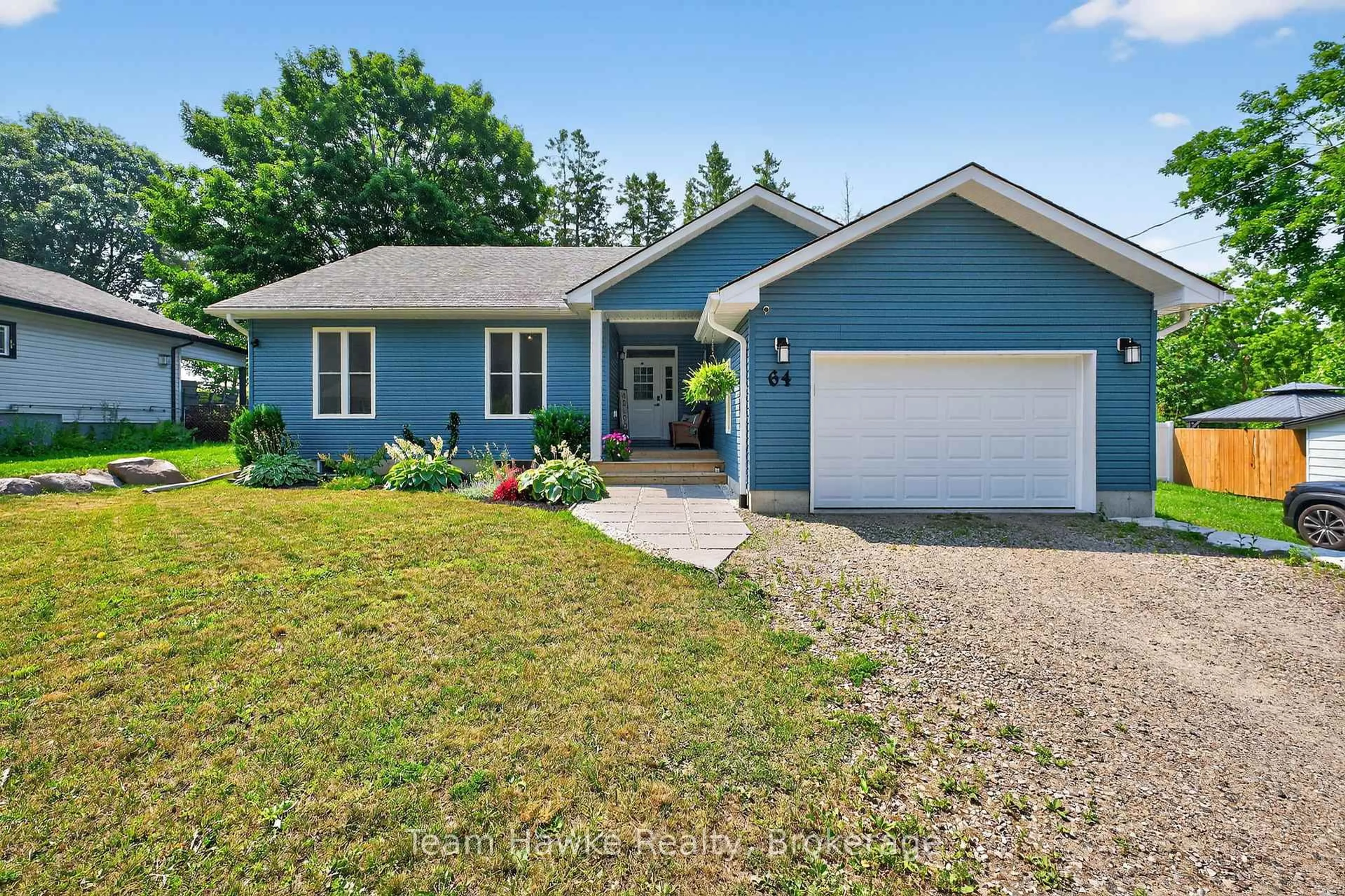 Home with vinyl exterior material, street for 64 Broad St, Penetanguishene Ontario L9M 1G4
