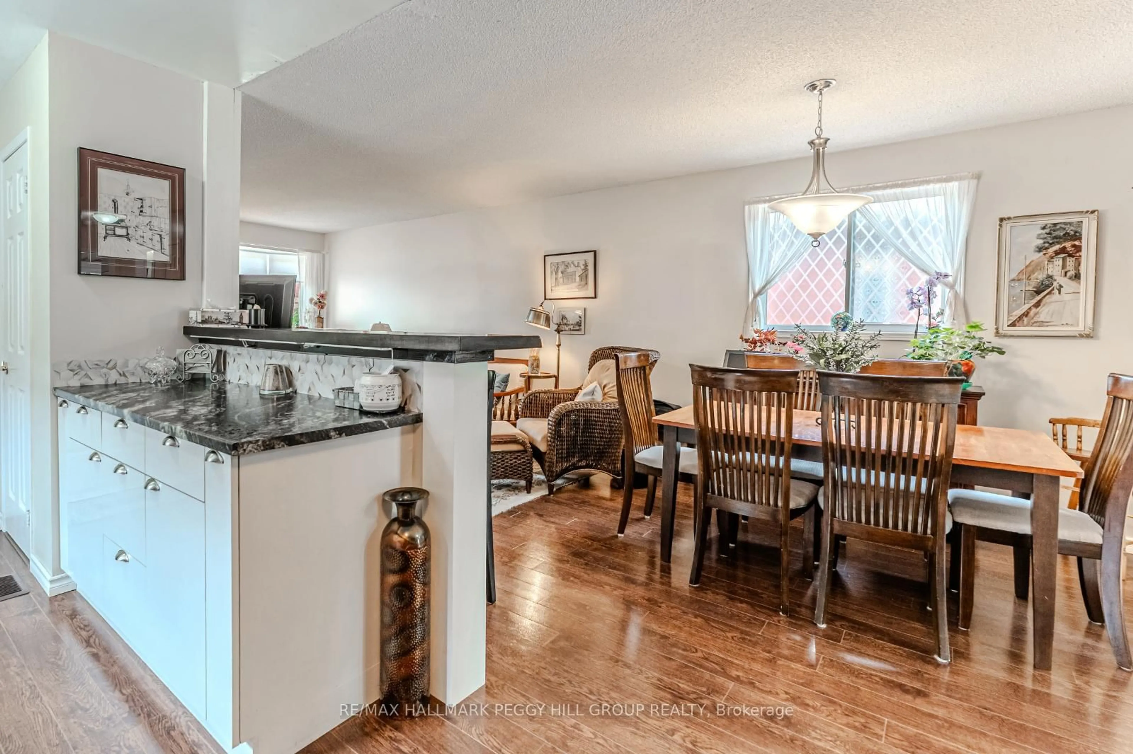 Open concept kitchen, unknown for 132 Benson Dr, Barrie Ontario L4N 7Y3