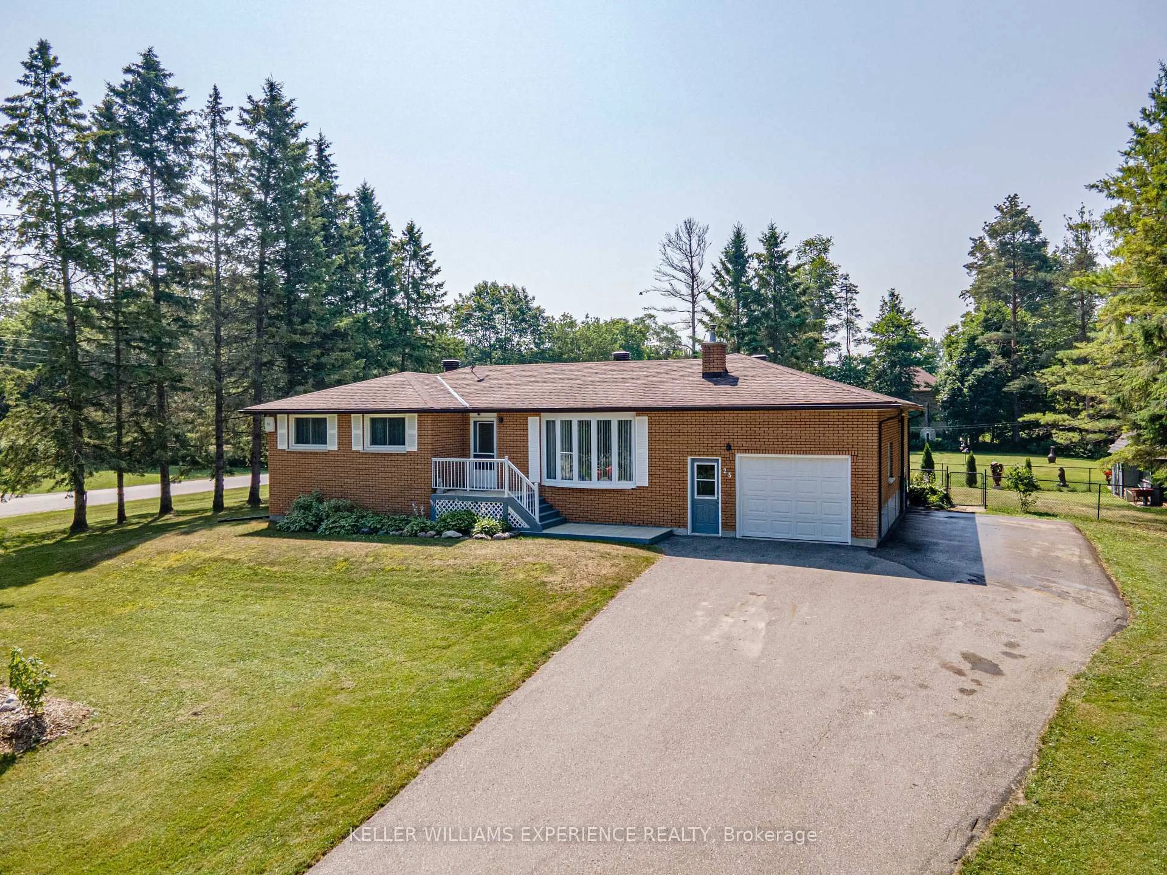 A pic from outside/outdoor area/front of a property/back of a property/a pic from drone, street for 25 LAMERS Cres, Clearview Ontario L0M 1N0