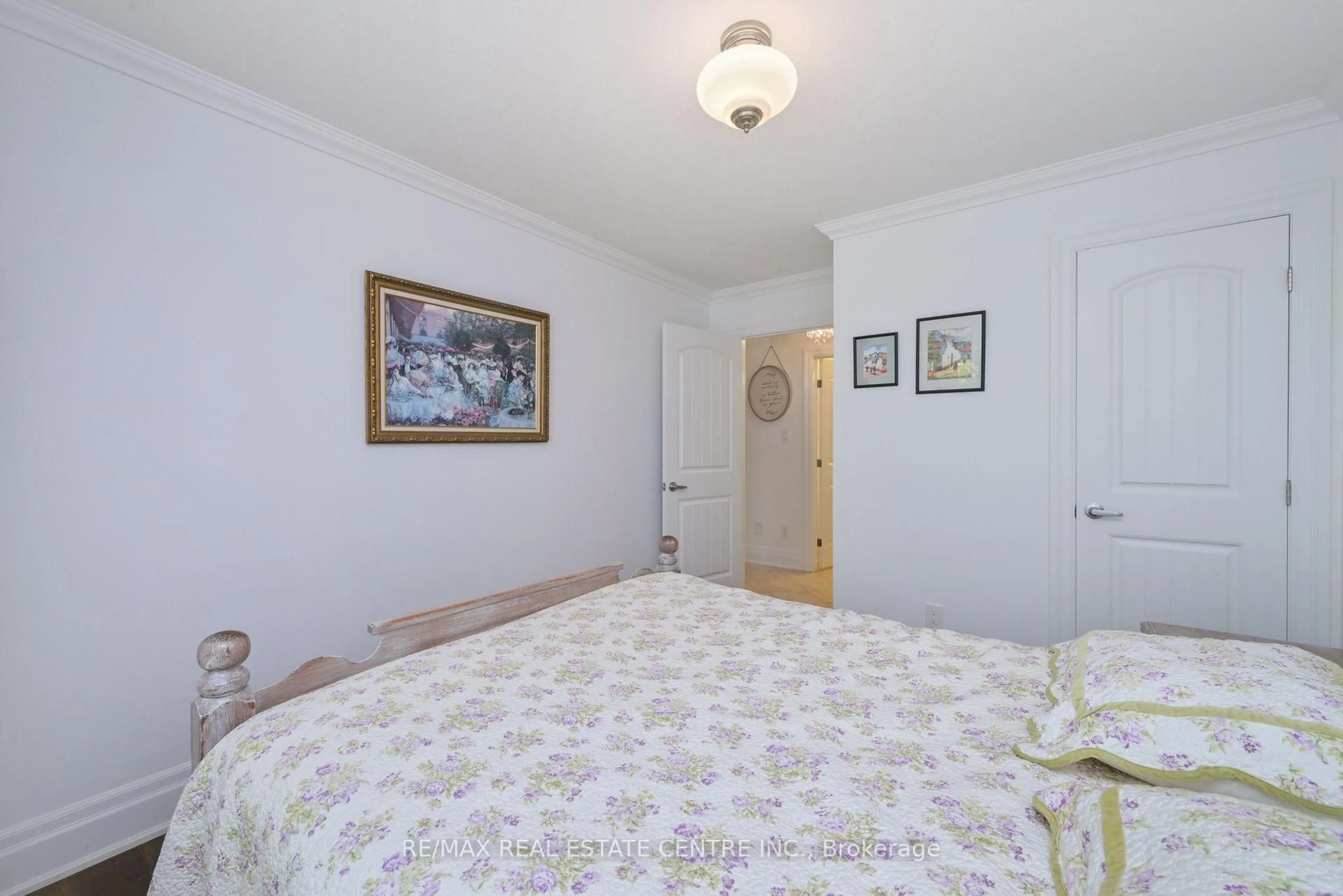 A pic of a room for 37 Garden Grove Cres, Wasaga Beach Ontario L9Z 0E6