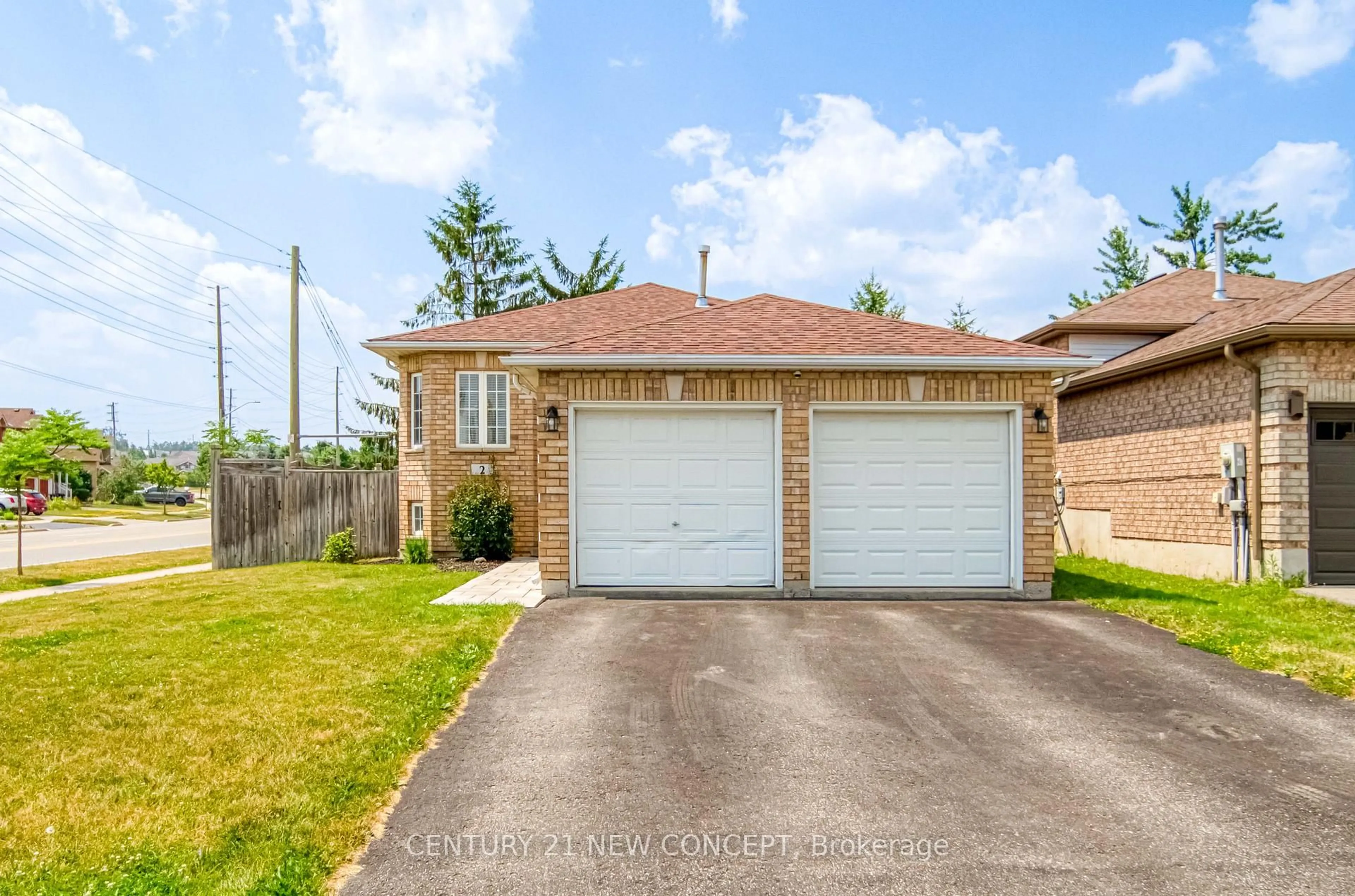 Home with brick exterior material, street for 2 Michael Cres, Barrie Ontario L4M 6Y9