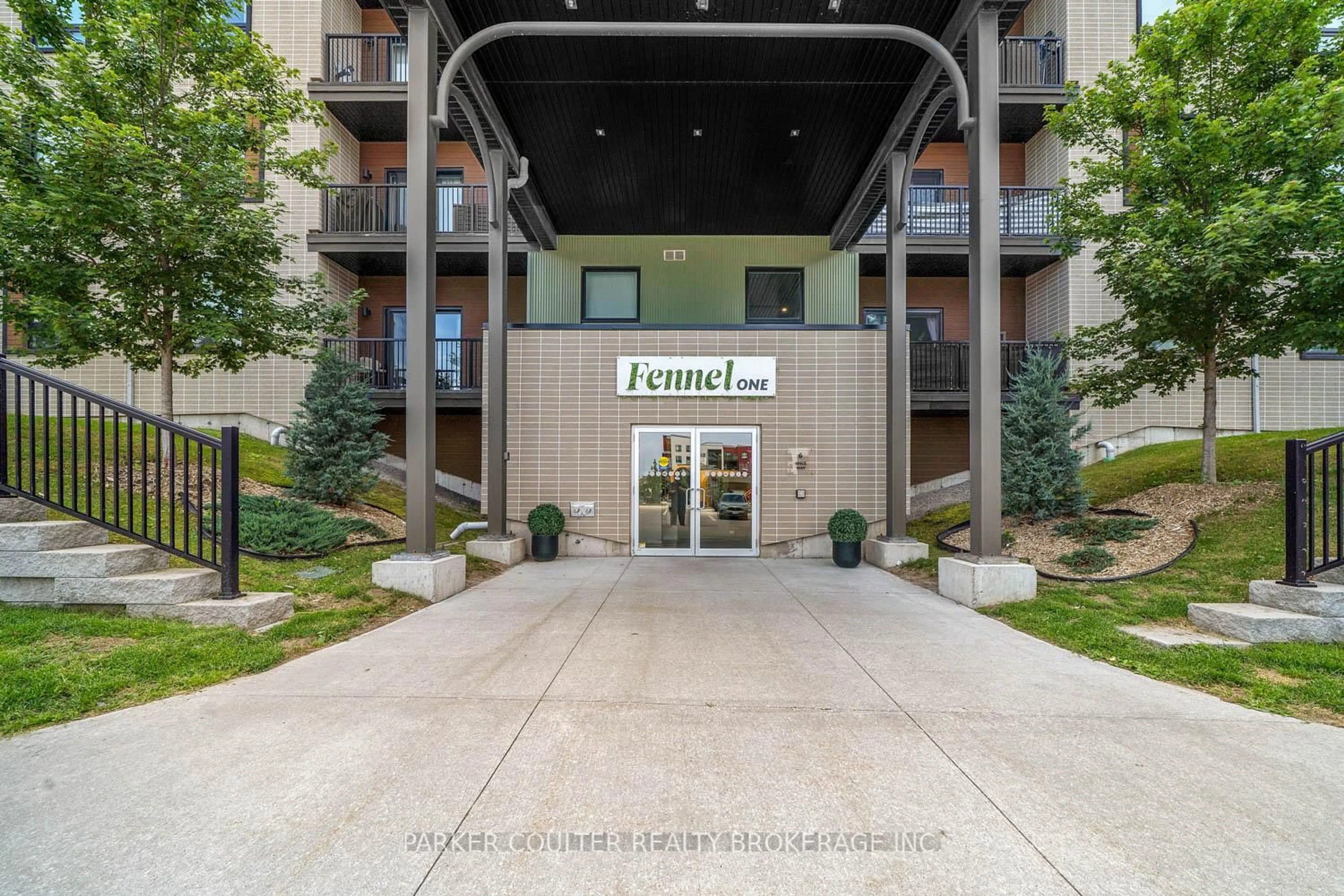 Indoor foyer for 6 Spice Way #312, Barrie Ontario L9J 0J9