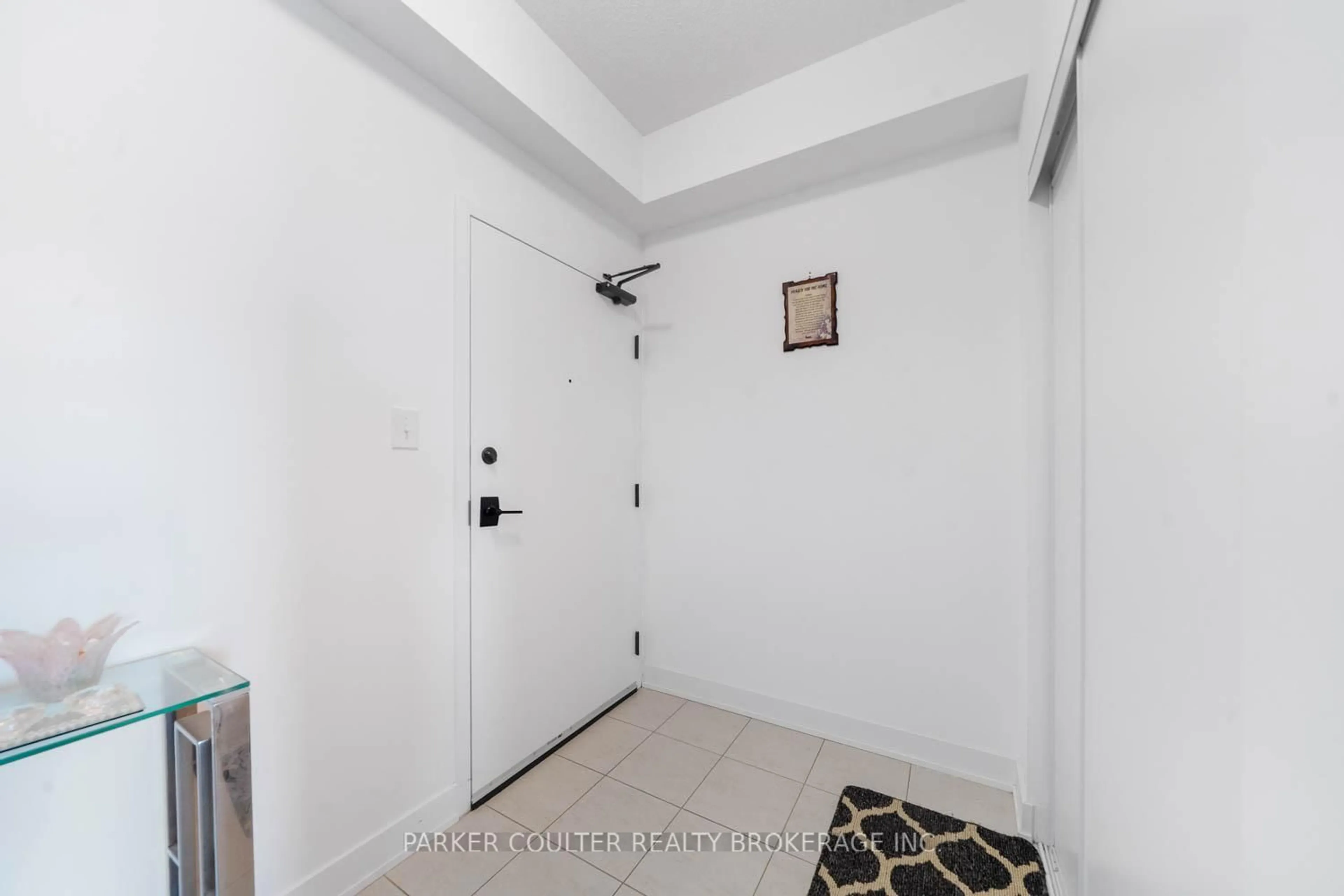 Indoor entryway for 6 Spice Way #312, Barrie Ontario L9J 0J9