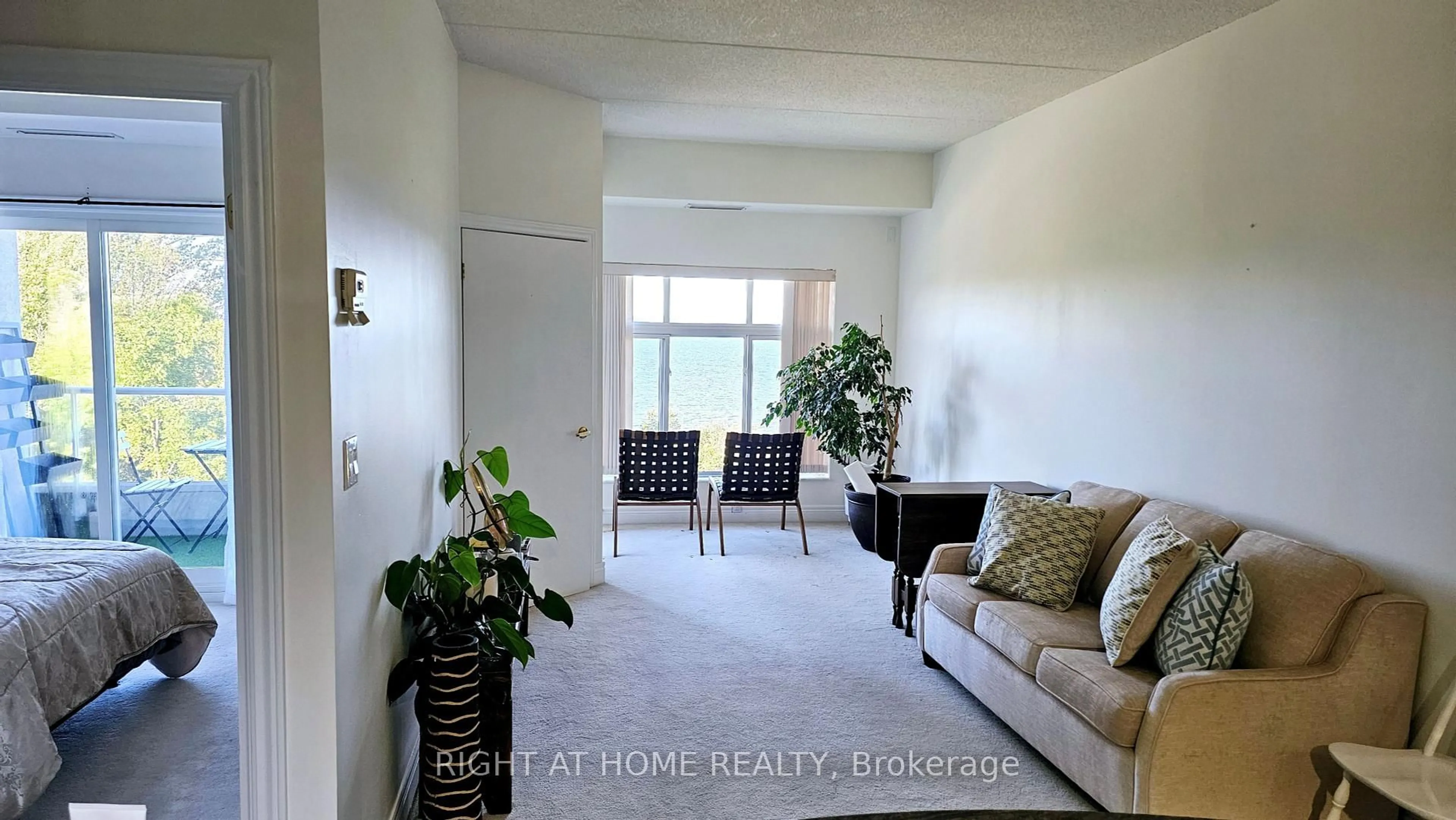 Unknown for 280 Aberdeen Blvd #402, Midland Ontario L4R 5N4