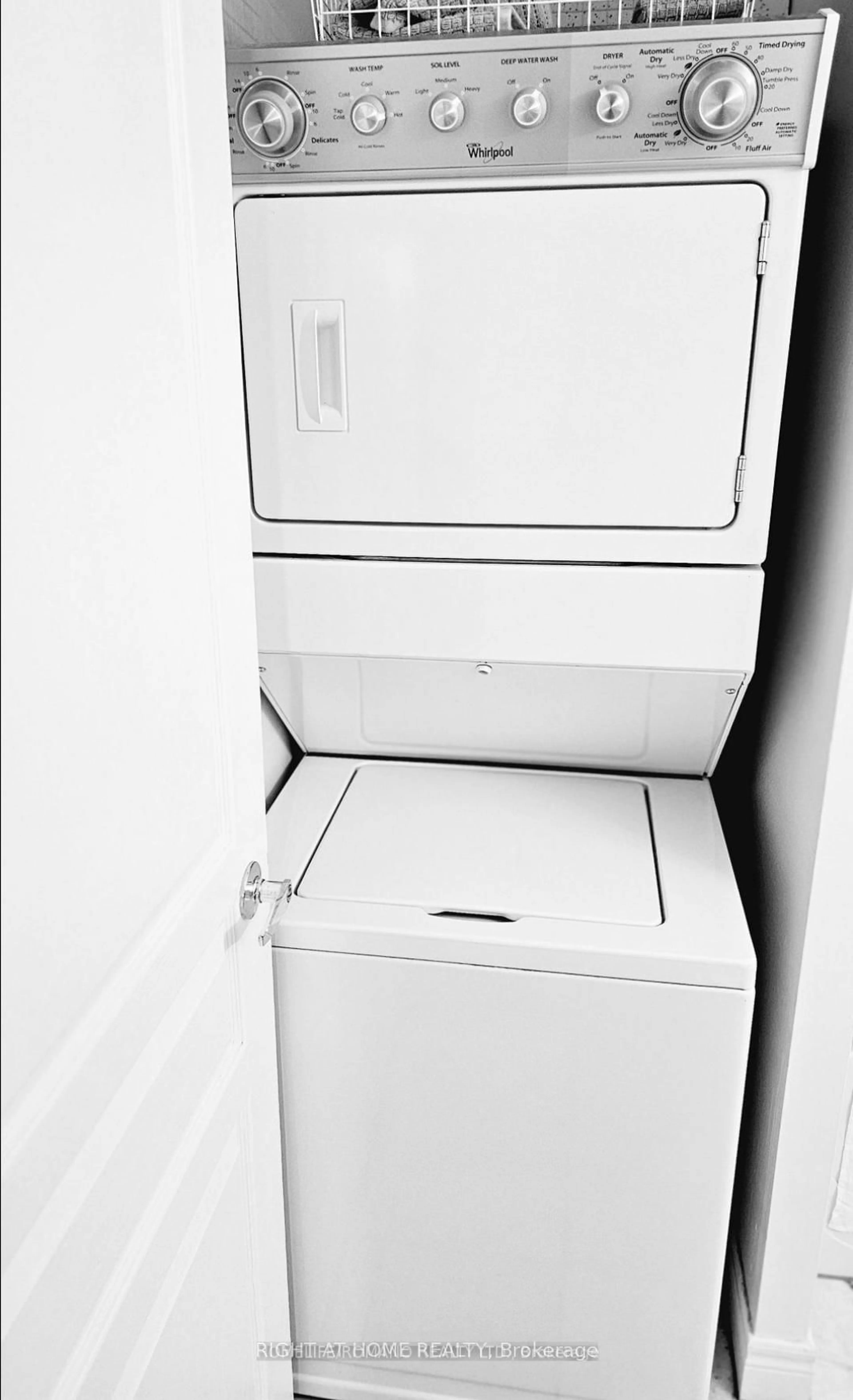 Laundry room for 280 Aberdeen Blvd #402, Midland Ontario L4R 5N4