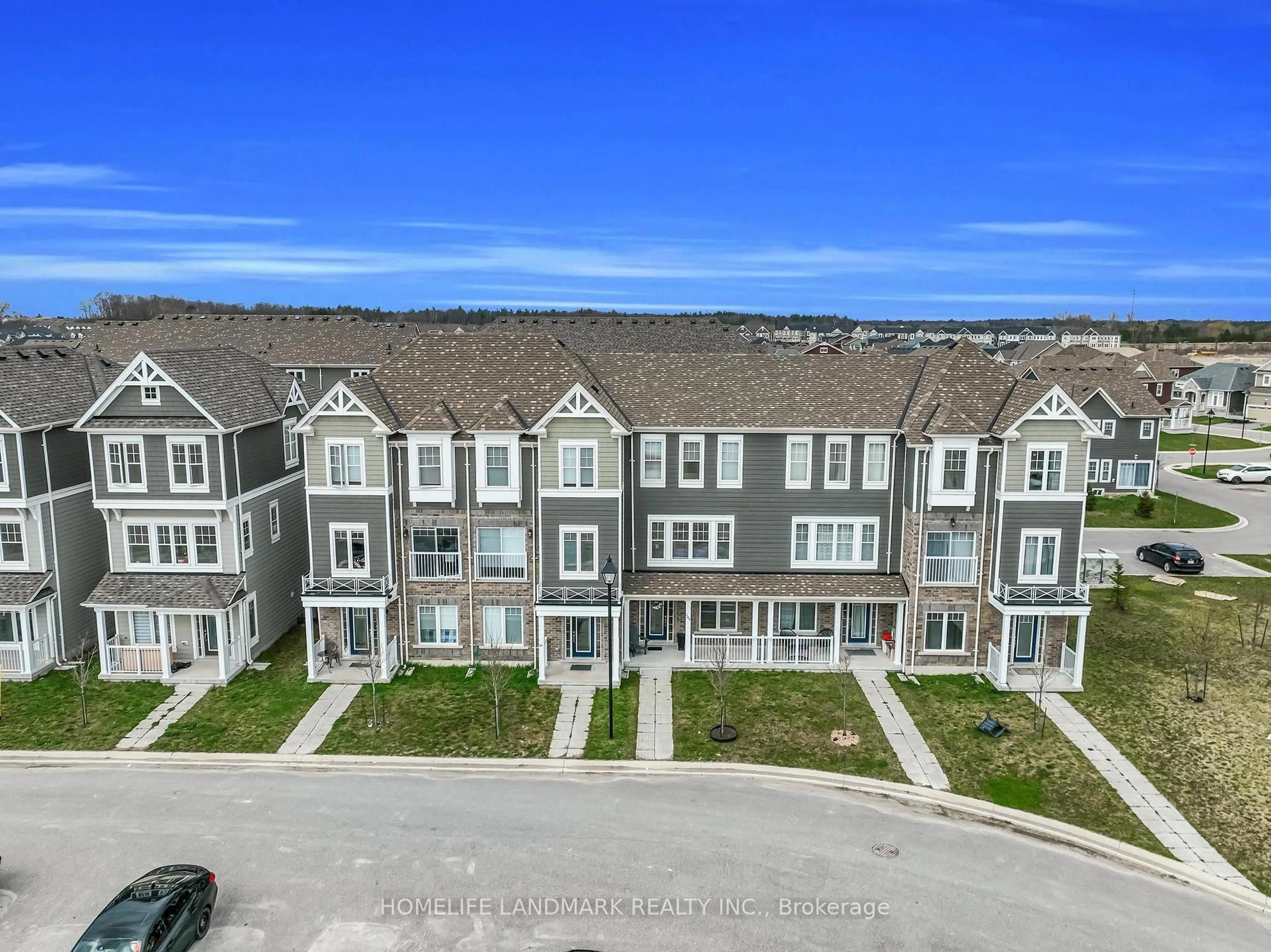A pic from outside/outdoor area/front of a property/back of a property/a pic from drone, unknown for 111 Sandhill Crane Dr, Wasaga Beach Ontario L9Z 0J7