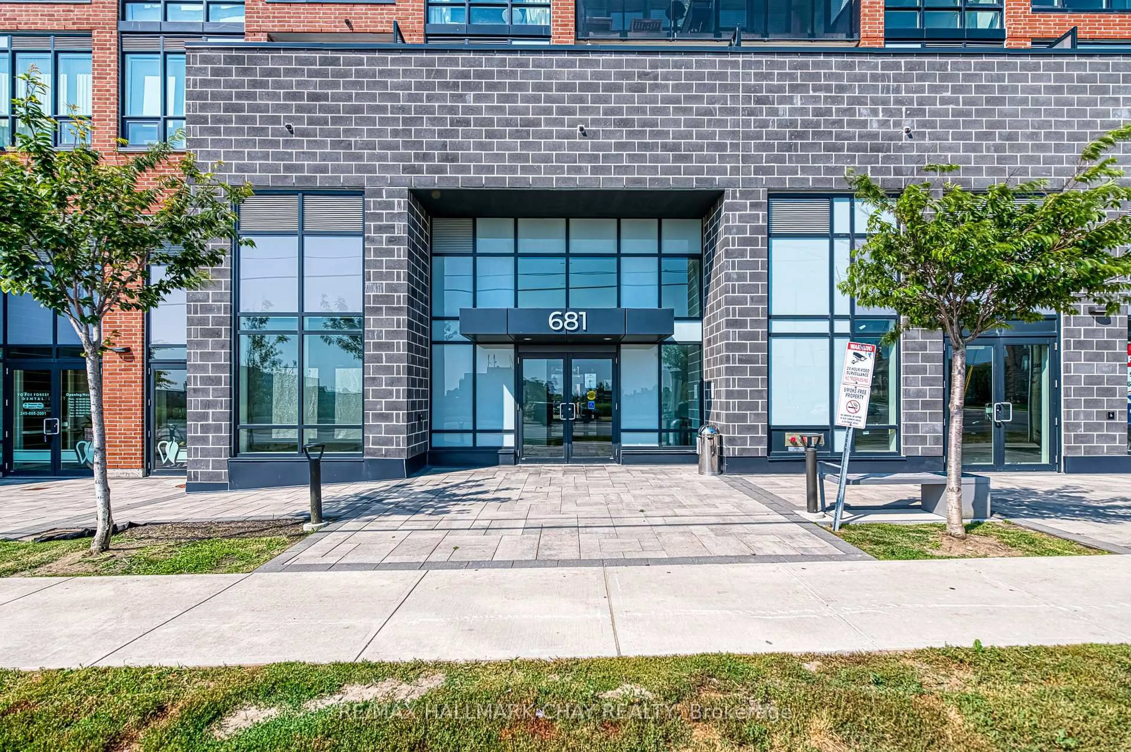 Unknown for 681 Yonge St #217, Barrie Ontario L4N 4E8