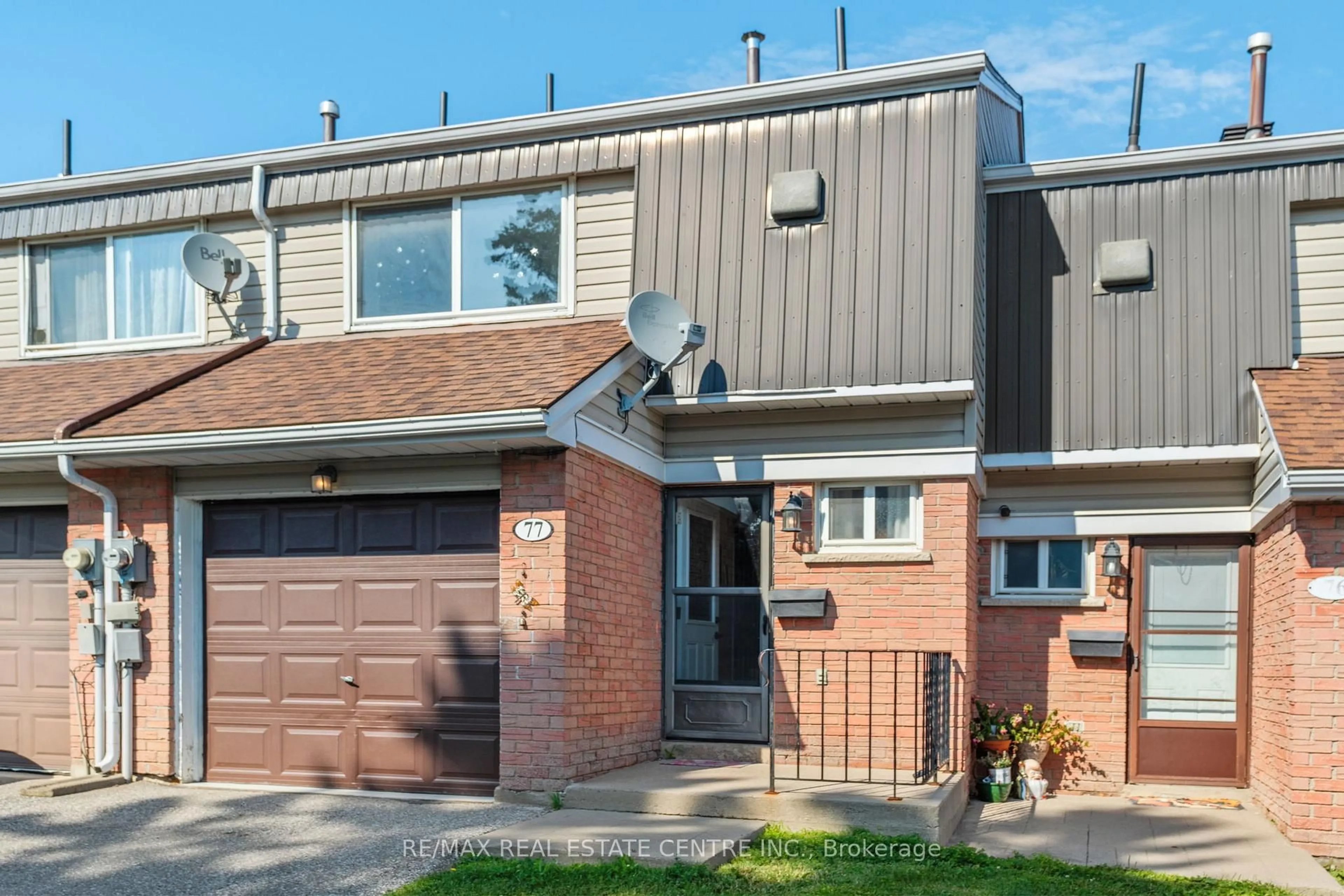 Home with brick exterior material, street for 778 William St #77, Midland Ontario L4R 4R8