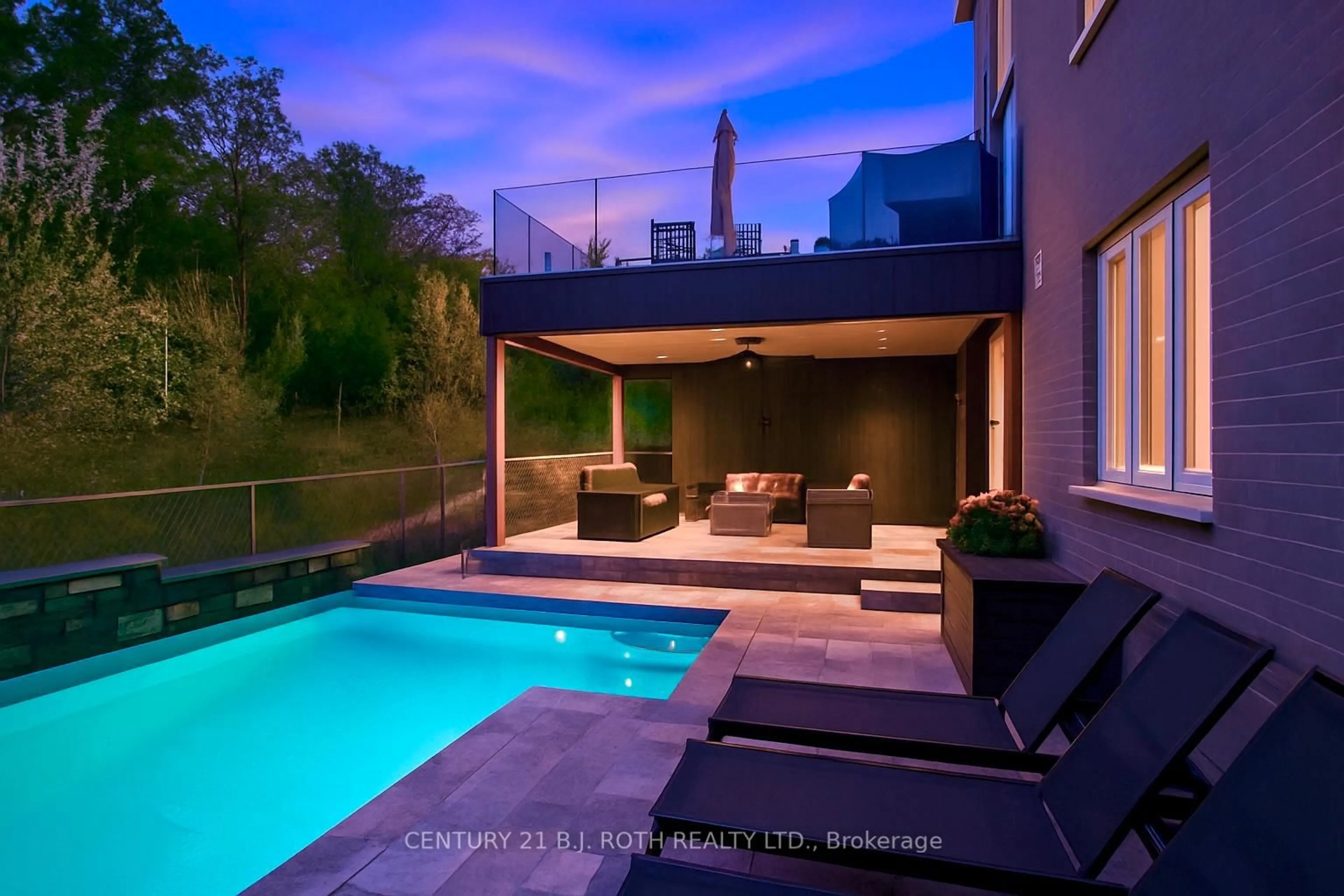 Pool for 61 Muirfield Dr, Barrie Ontario L4N 6J9