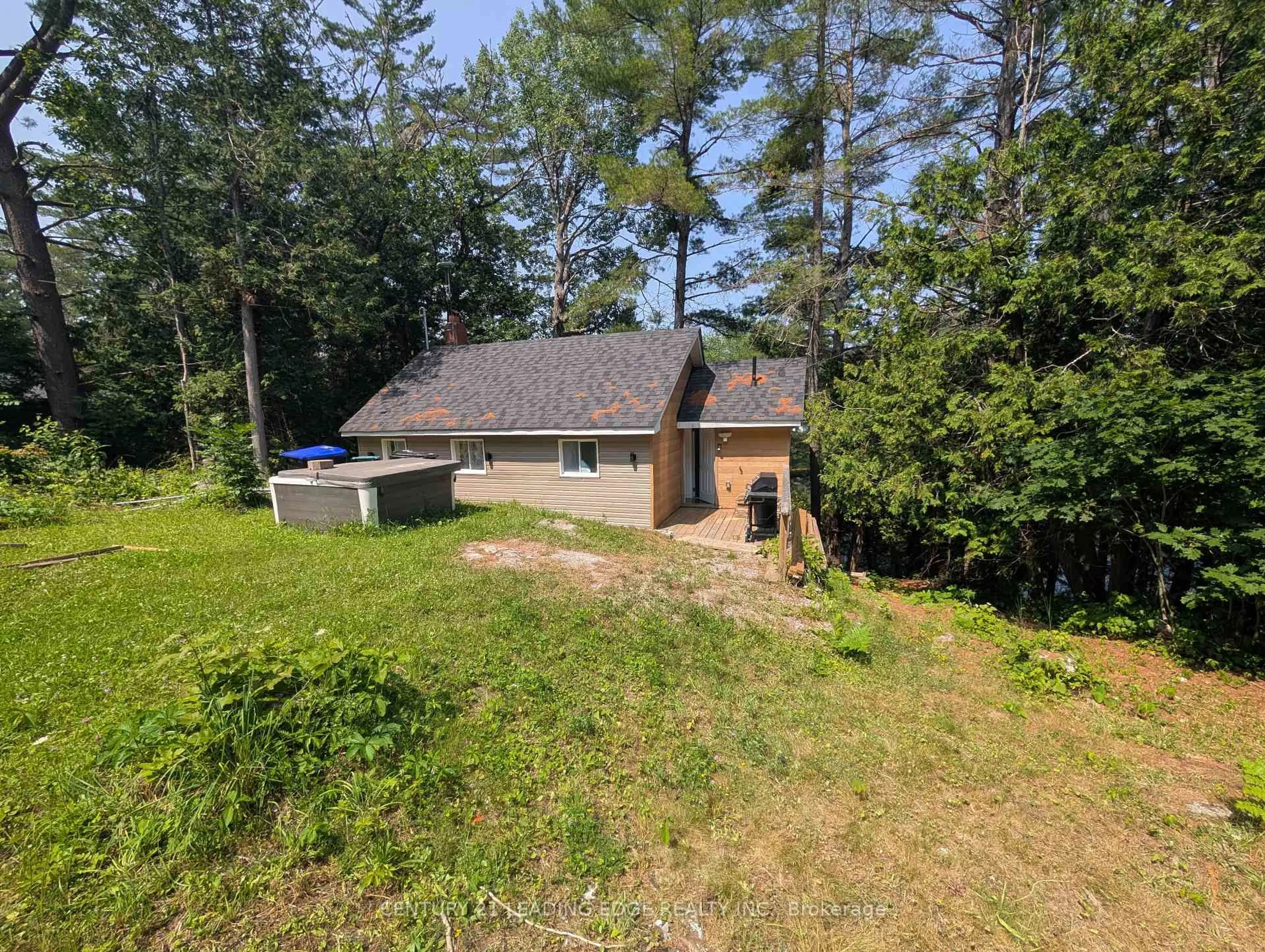 A pic from outside/outdoor area/front of a property/back of a property/a pic from drone, unknown for 8144 Laidlaw Ave, Ramara Ontario L0K 2B0